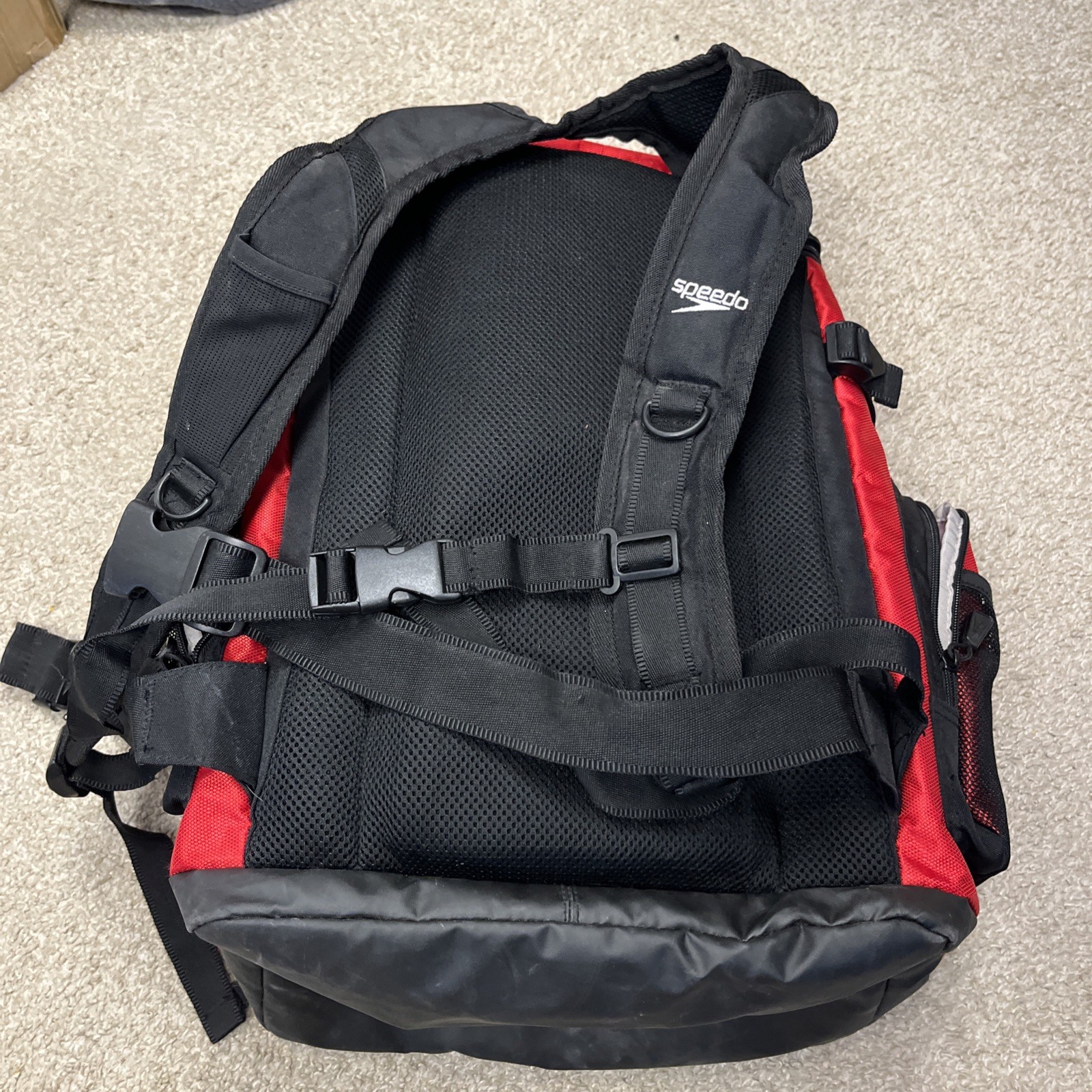 Speedo 35L Teamster Large Swim Backpack Red with Dirt Wet Compartment