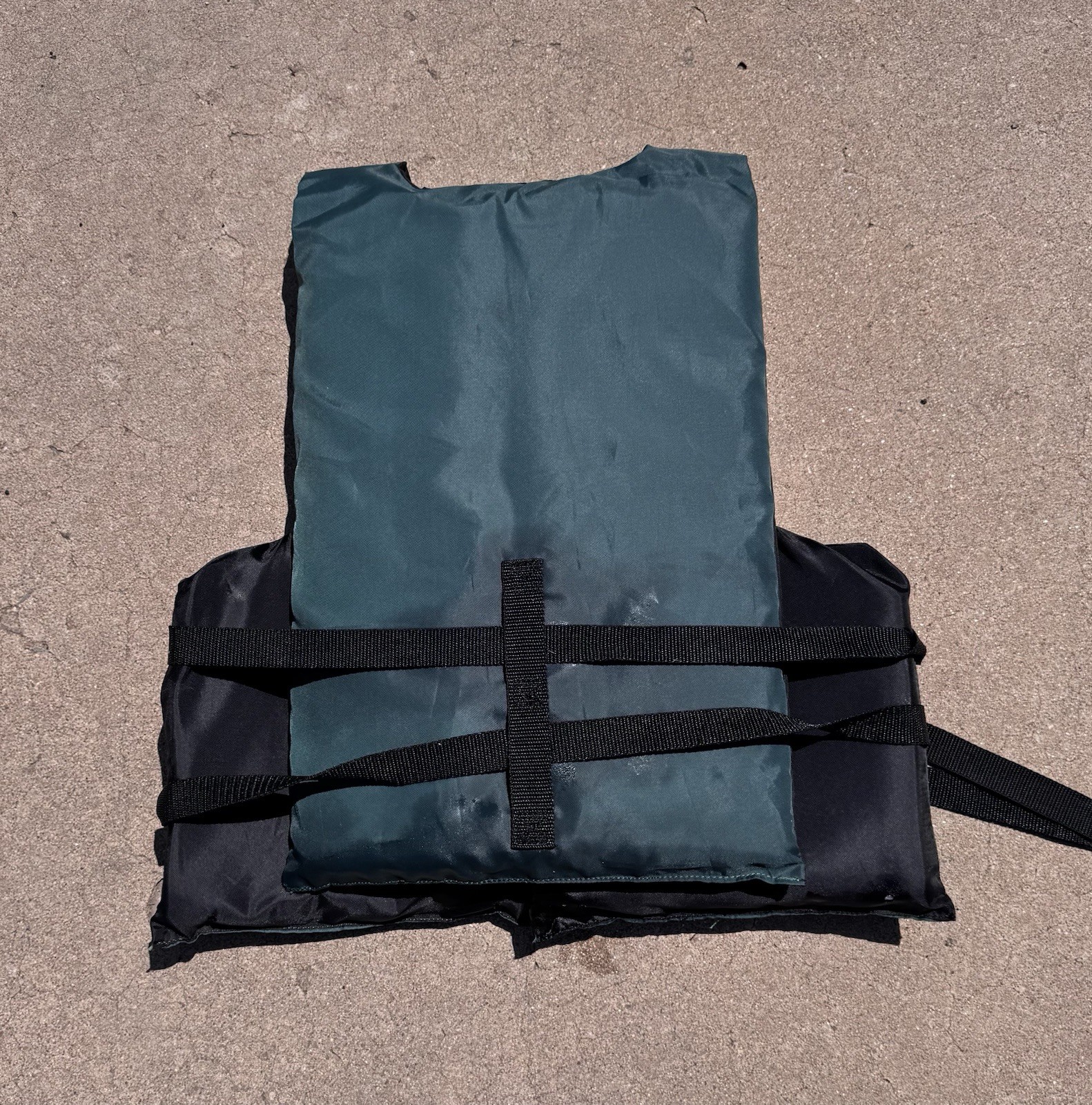 Cabela’s CB-160 Adult Universal Life Jacket Green PE Foam Nylon Polyester