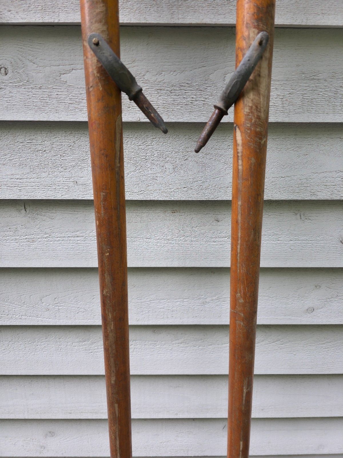 NICE VINTAGE Old Wooden BROWN Paddles Oars with OARLOCKS Measures 78″