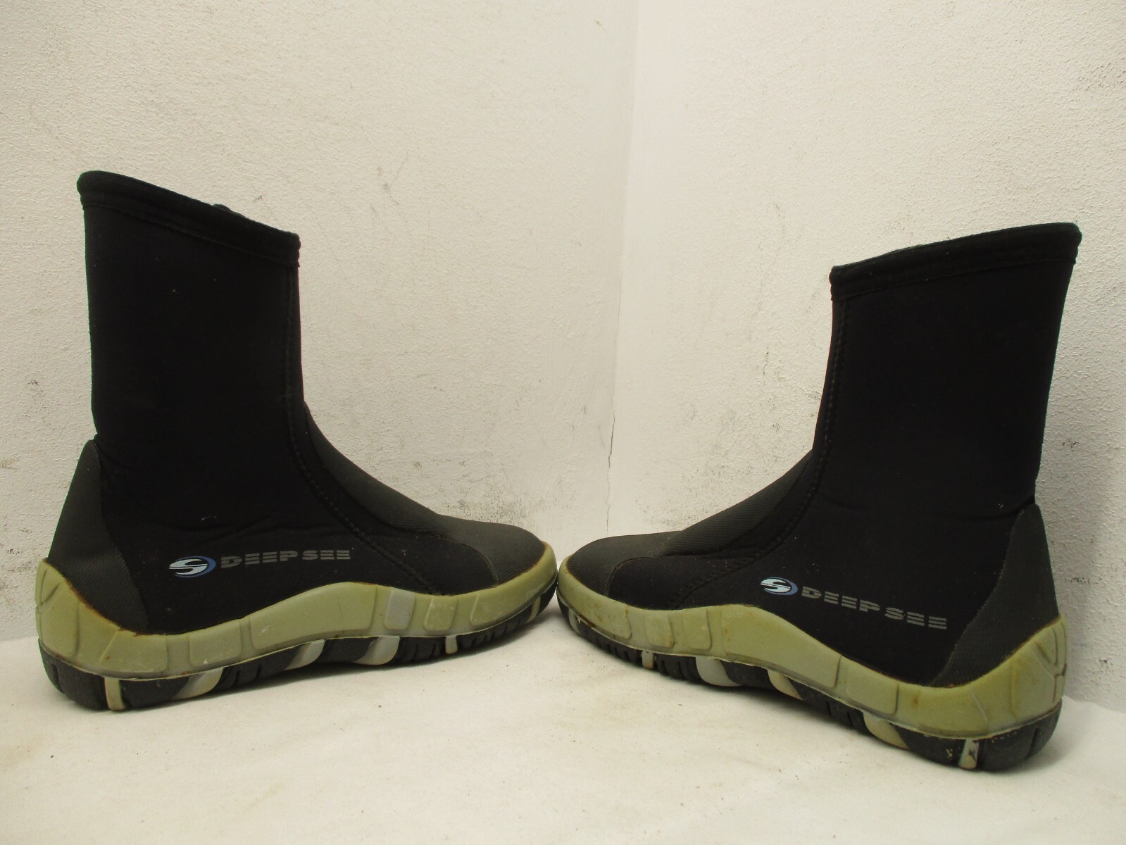 Deep See Black Neoprene Zip Dive Surf Boots Womens Size 7 Style PO3017