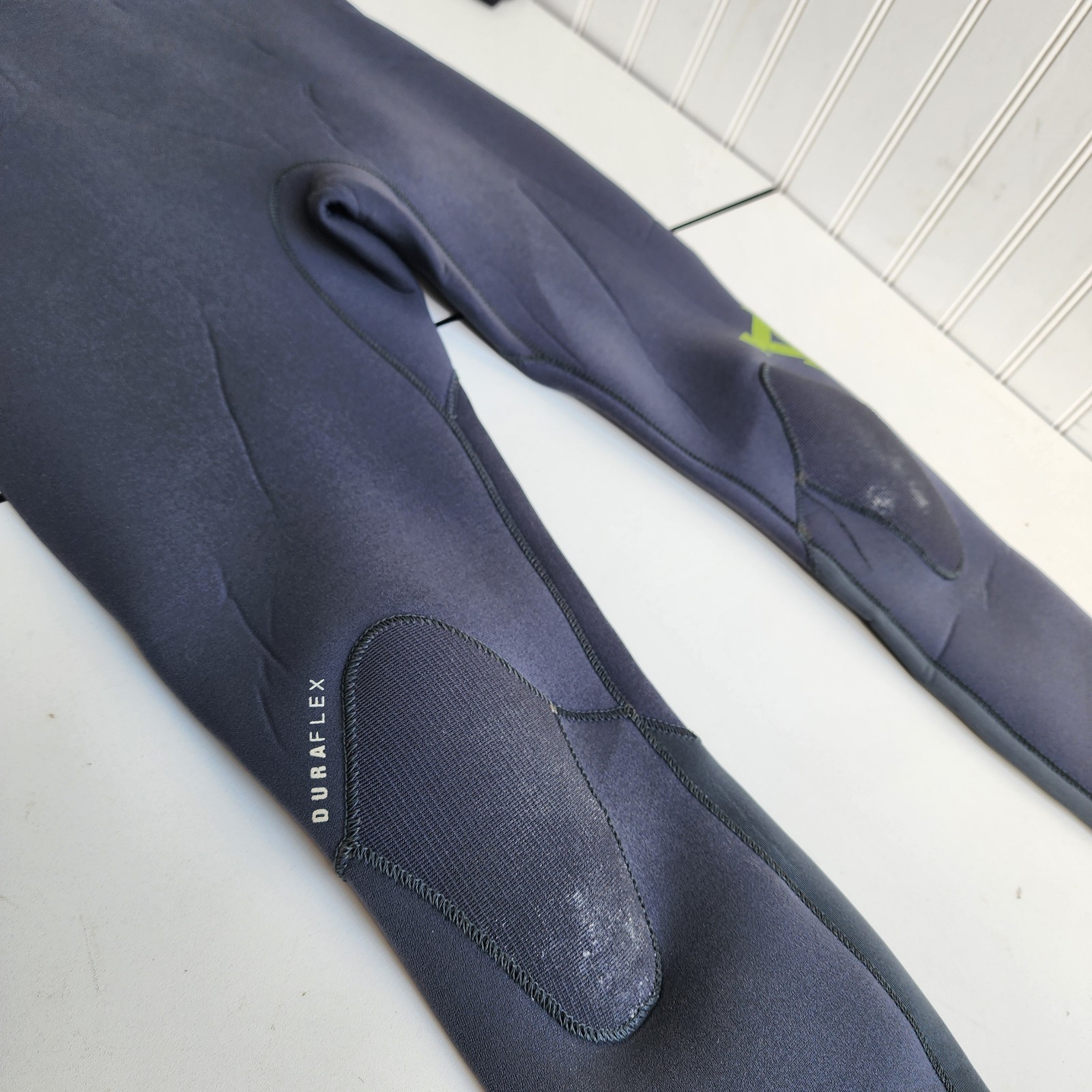 XCEL Revolt full Wetsuit SCUBA Gray Lime Green Youth size 14