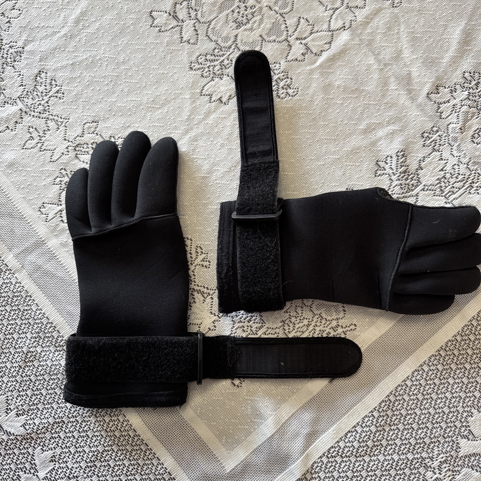 DEEP SEE SEA STYLE® Scuba Diving Gloves Snorkeling Size MEDIUM Black Neoprene