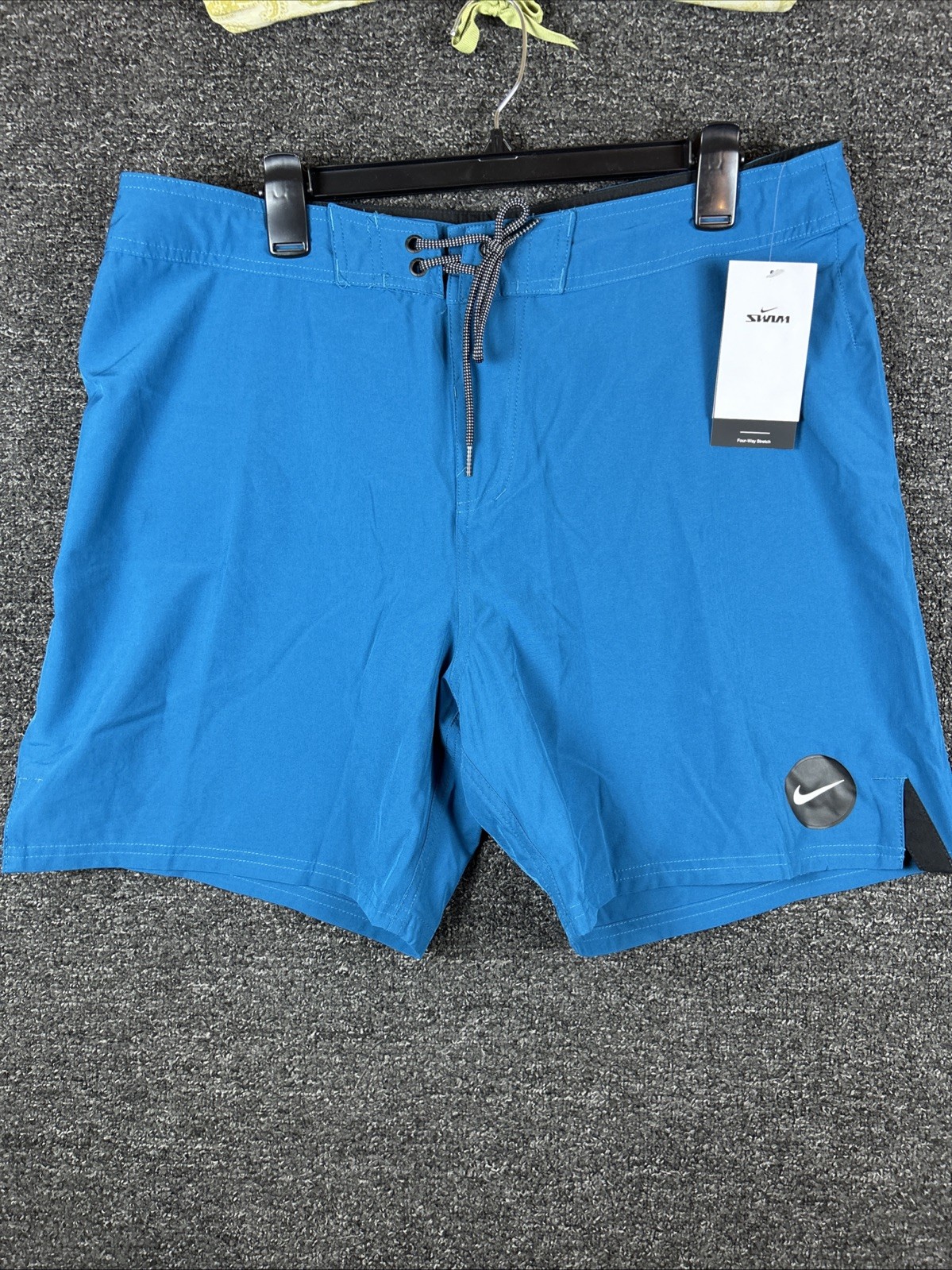 Nike Swim Trunks Medium Size 36 Four-Way Stretch Board Shorts New