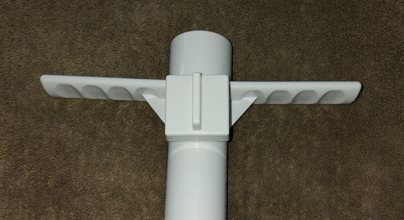 Heavy Duty Beach Umbrella Sand Anchor, Never Rust Plastic, Easy Retention Screw