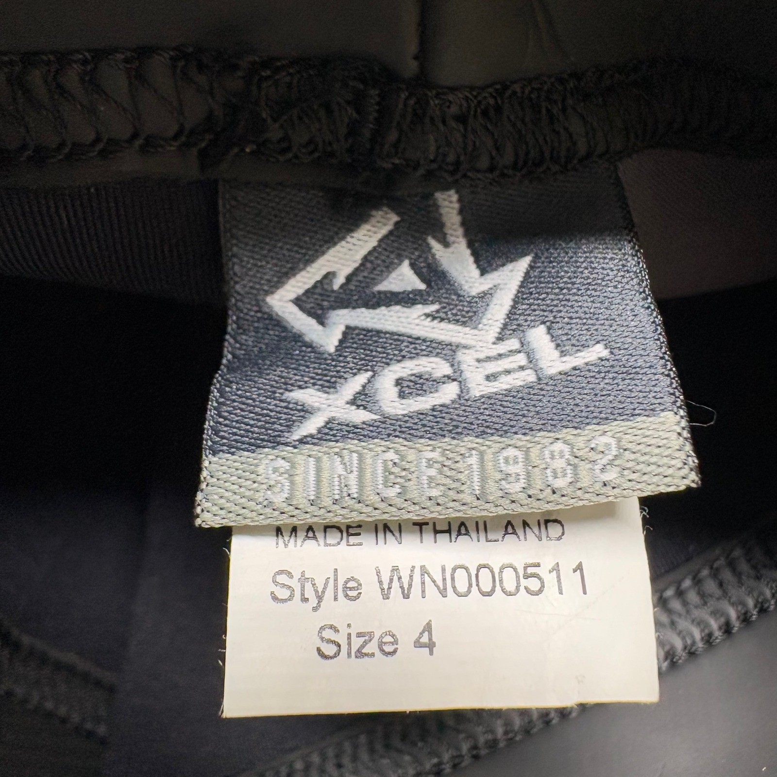 XCEL Neoprene Wetsuit Top Shirt Xcelerator Ultraflex 1.0/0.5 Womens 4 Black Blue