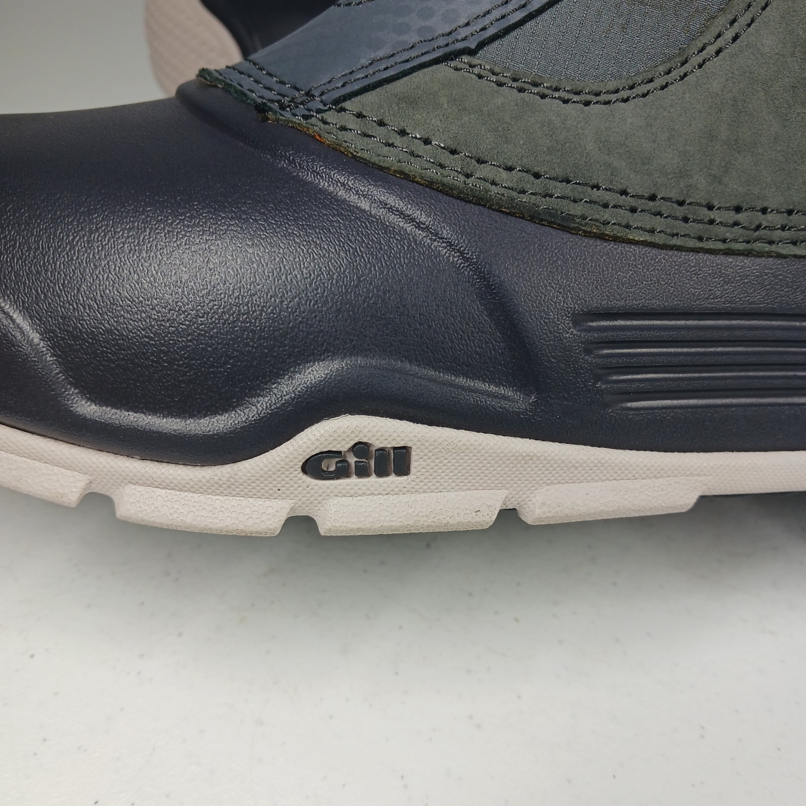 Gill Sailing Race Boots 915 Graphite Mens 10 Offshore-style Water Proof 122075