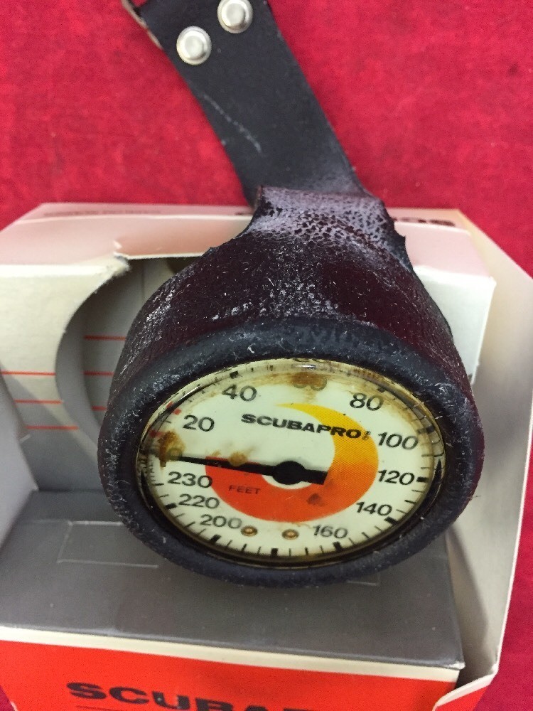 SCUBAPRO Scuba Diving Diver’s Depth Gauge Oilfilled 28-061-000 w/Instructions