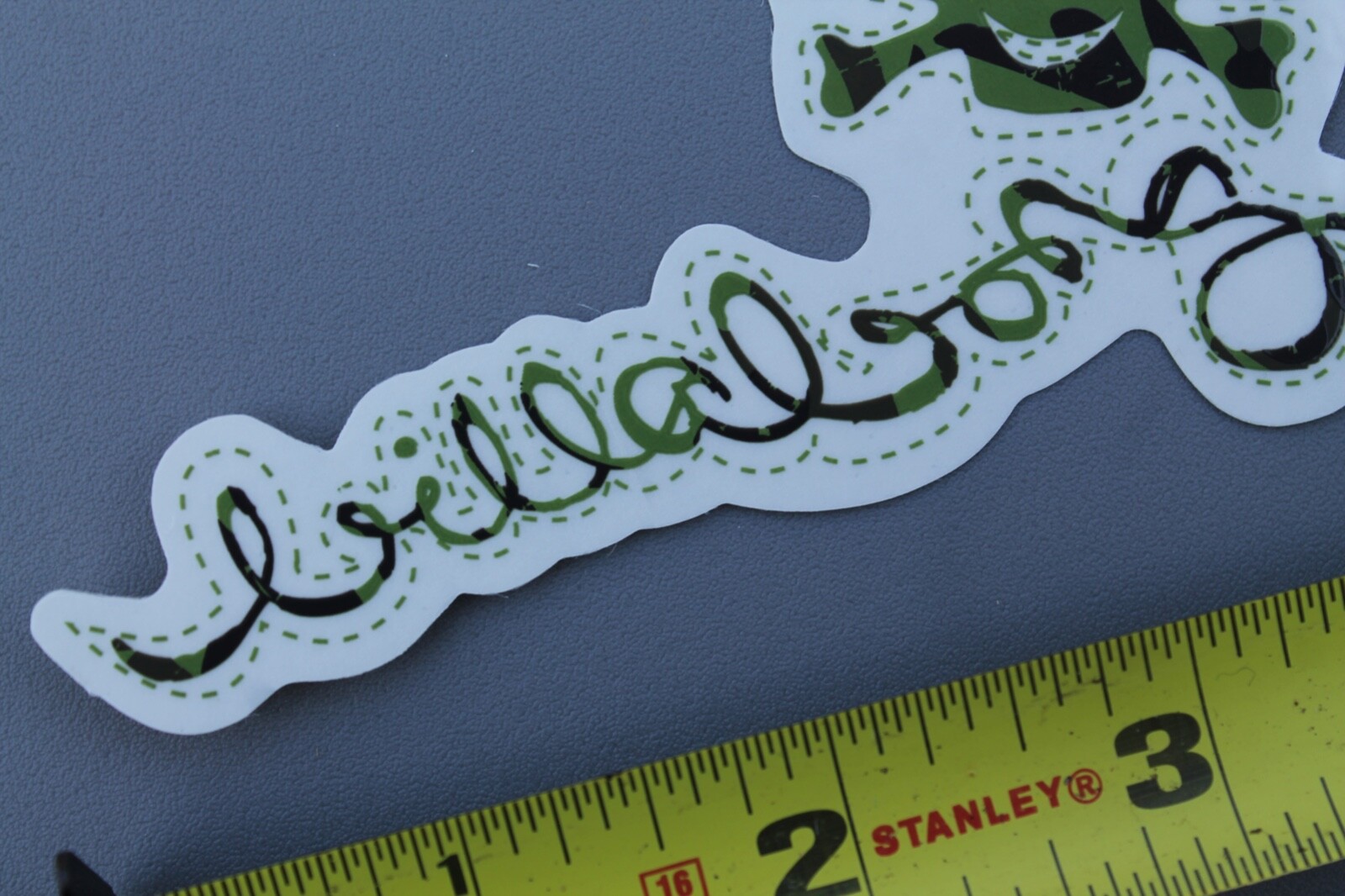 BILLABONG Surfboards Olive Army Green Skull Bones OG B4 Vintage Surfing STICKER