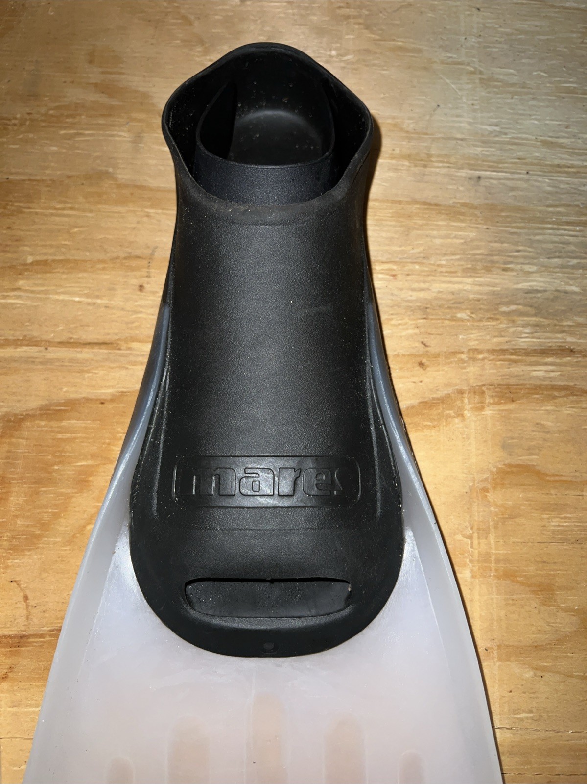 Plana Mares Scuba Diving Fins Size 9 1/2 -10 1/2 Galleggiante DIN 7878A Italy