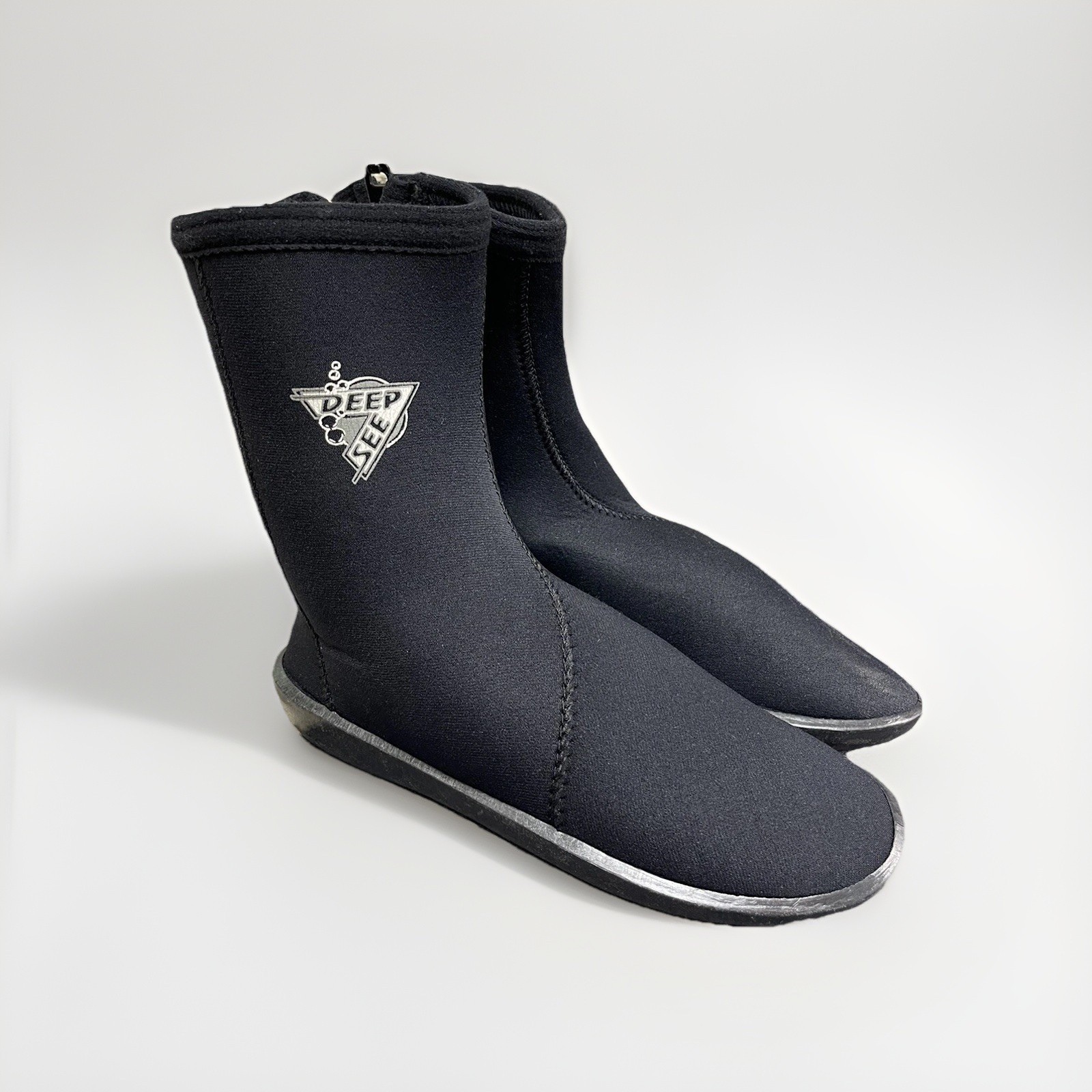Deep Water Sport Boots SIZE L7 Great Condition See Black Dive