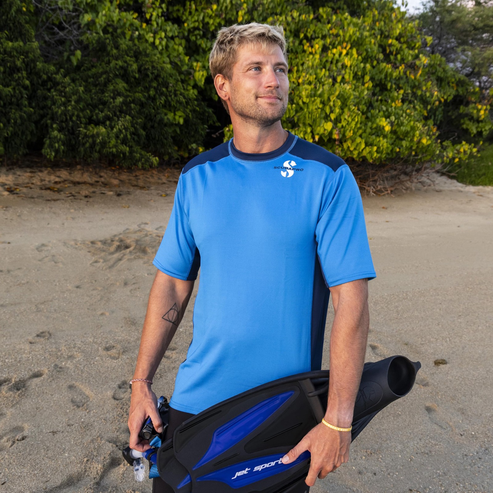 Men’s Channel Flow UPF 50 Rash Guard Diving Shirt, Short-Sleeve, Small, Aegea…