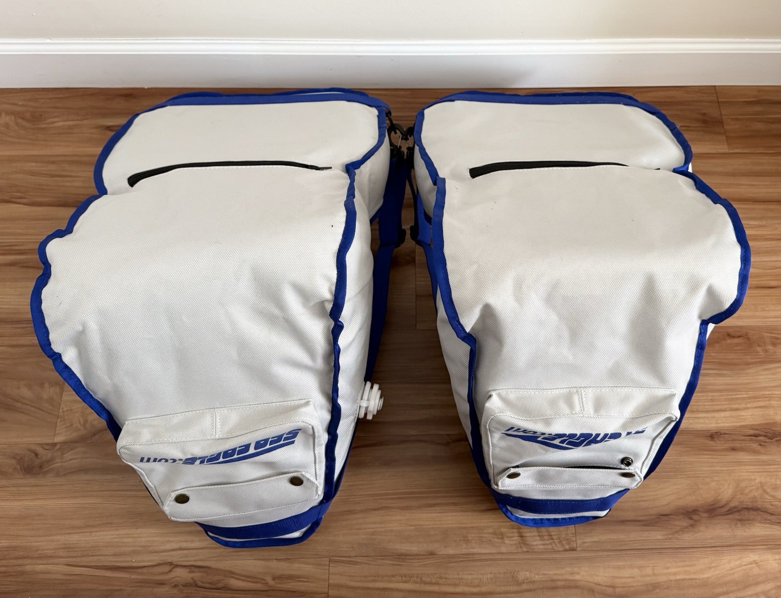 SEA EAGLE KAYAK DELUXE Two Inflatable Seats, Air Pump, Carry Bag, Accessories