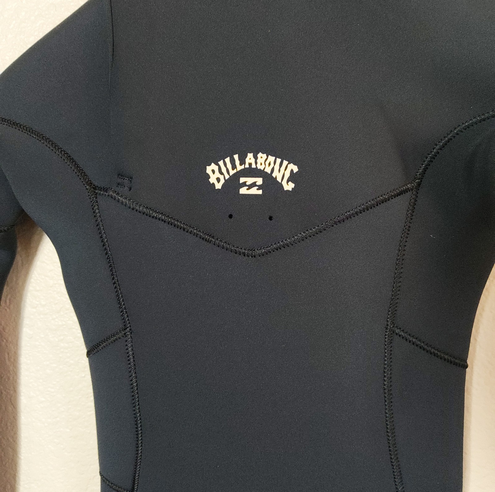 Billabong Youth Black Wetsuit 4/3mm New With Tags $219.95