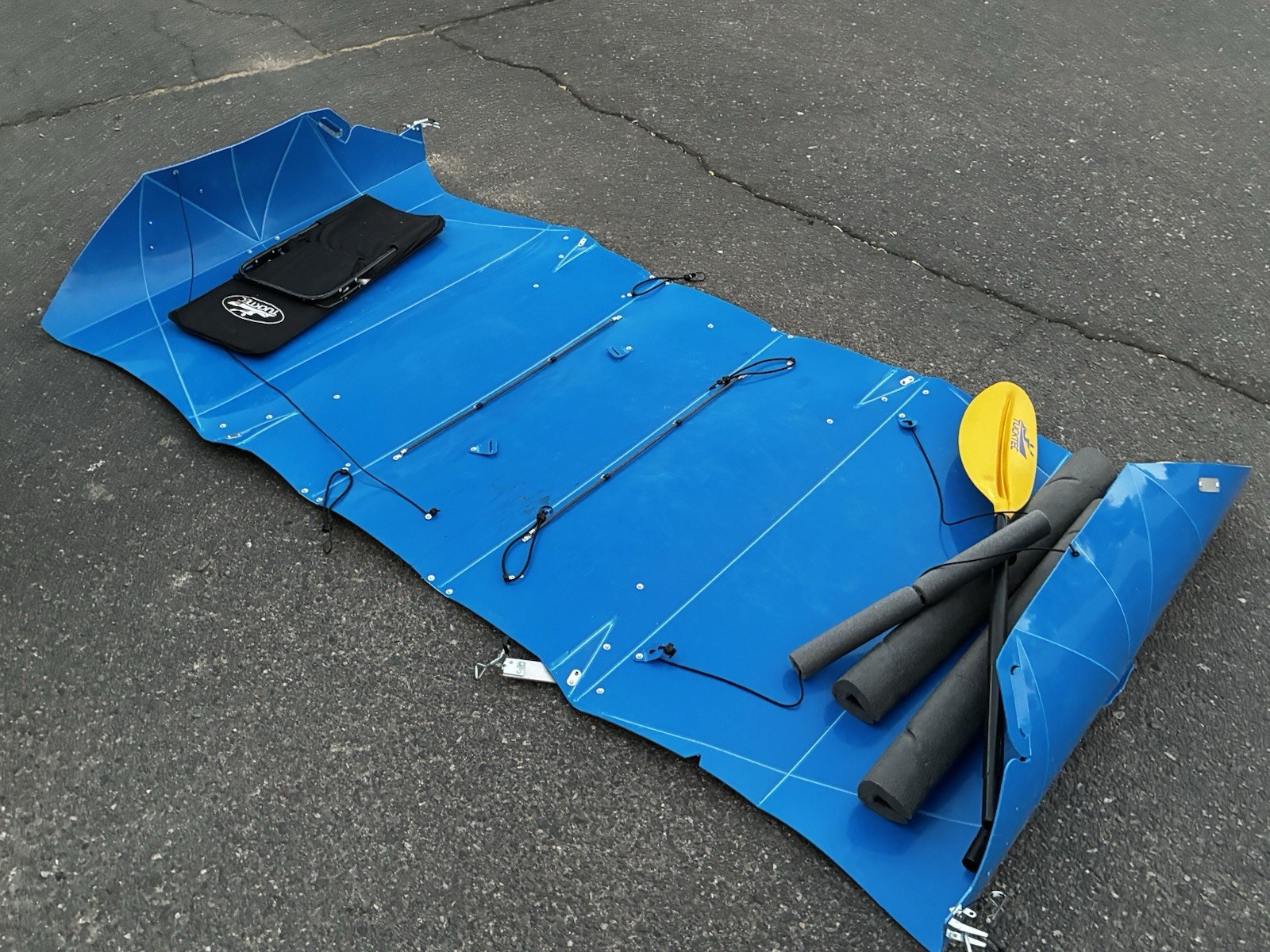 Tucktec Folding Kayak, 10′, CAP 300 lBS 2025 Blue