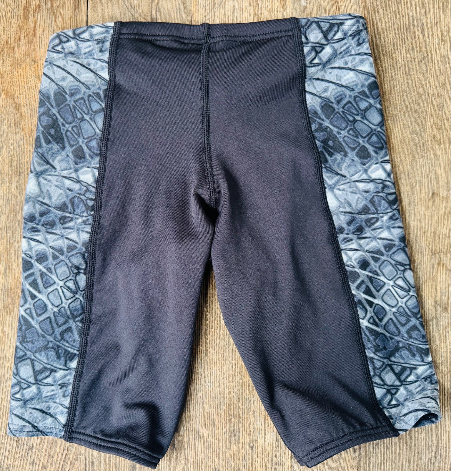 TYR Men’s Youth 26 XXS Black Gray Swim Suit Jammer Shorts Durafast Lined New