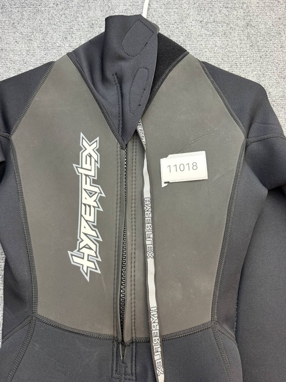Hyperflex Women’s Size 8 Hooded Full Wetsuit Black Gray Front Zip Neoprene