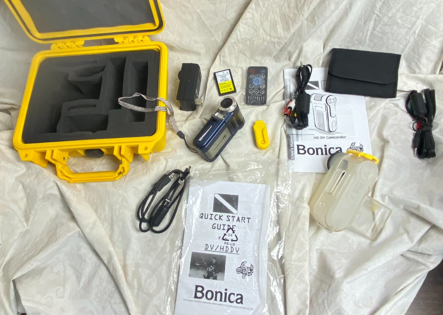 **NICE**Bonica Snapper HD Digital Video (HDDV) w/Accessories & Hard Case K233
