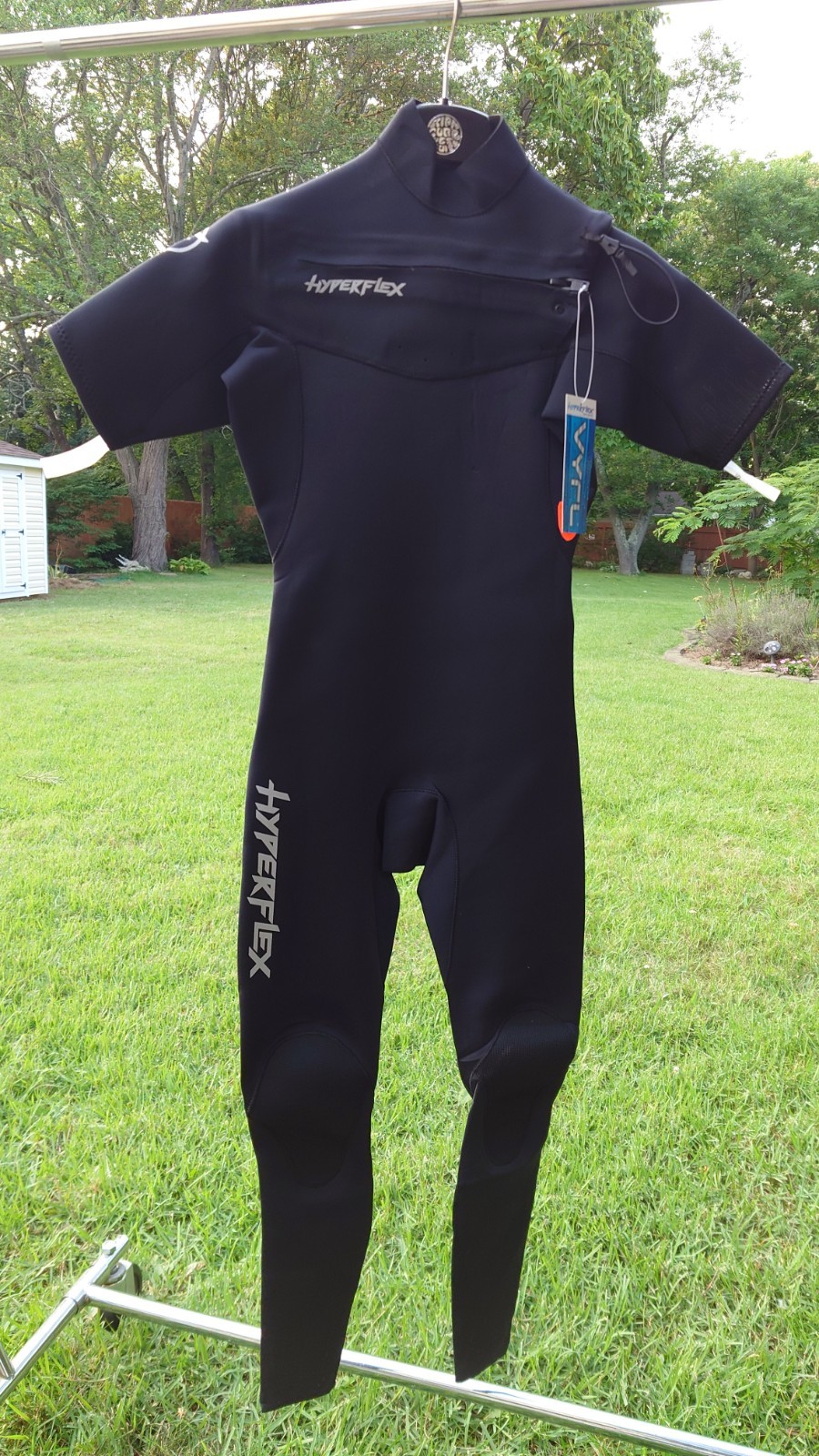 NEW HYPERFLEX VYRL 2.5MM CHEST ZIP- SIZE S – MENS WETSUIT