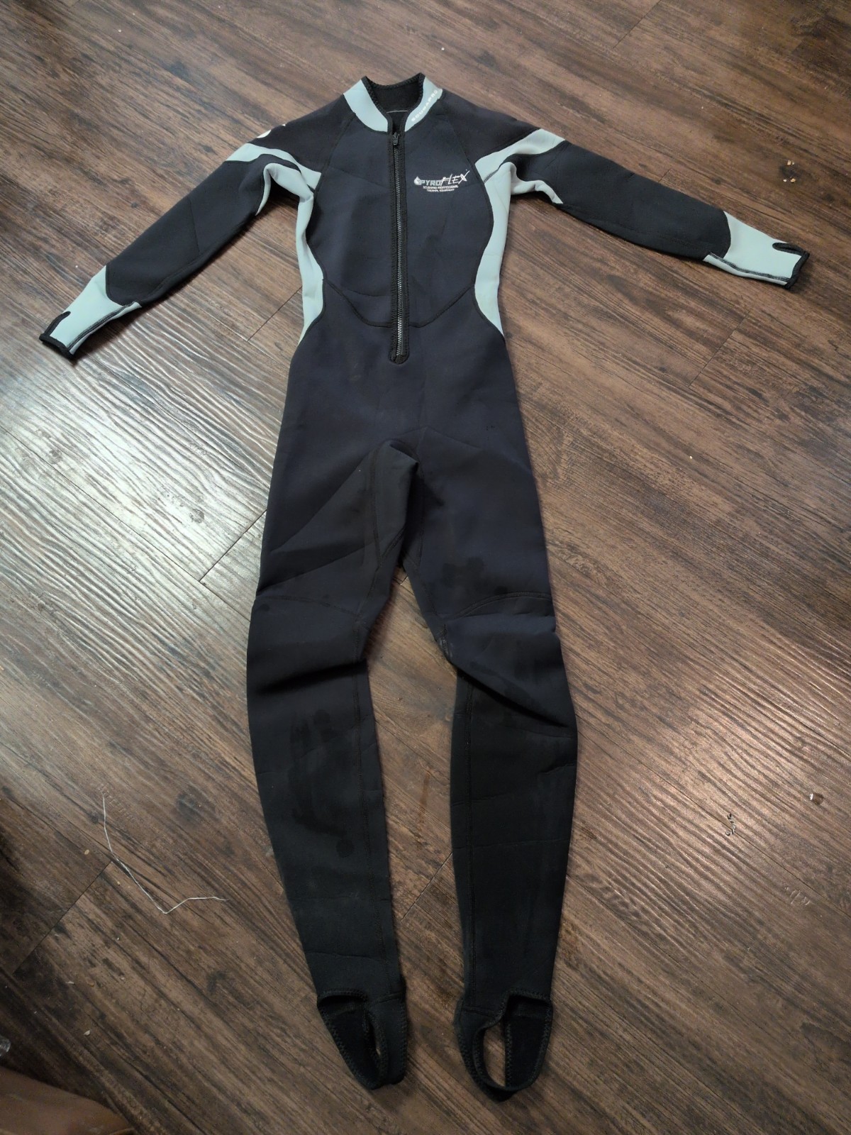 Womens US 2 X-Small Scubapro Pyroflex Steamer Wetsuit Full Overall