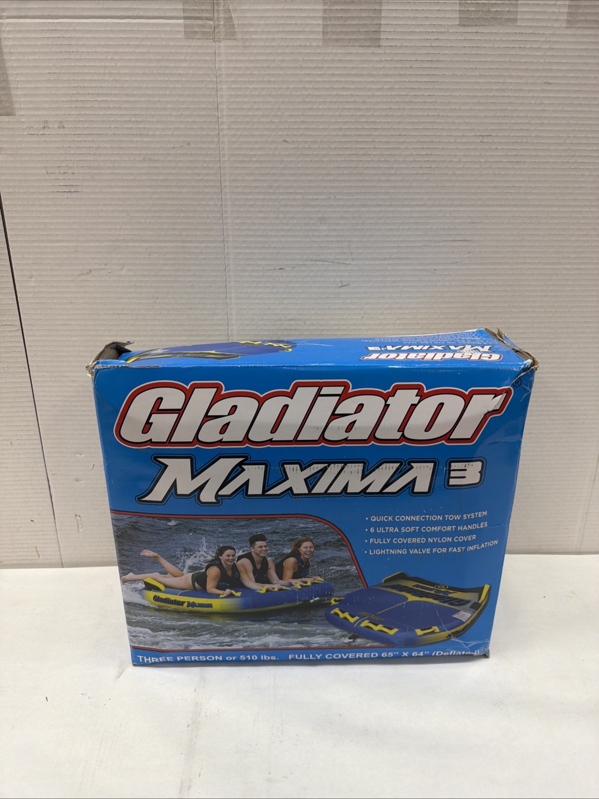Gladiator Maxima 3 Towable Tube Includes Tow Rope