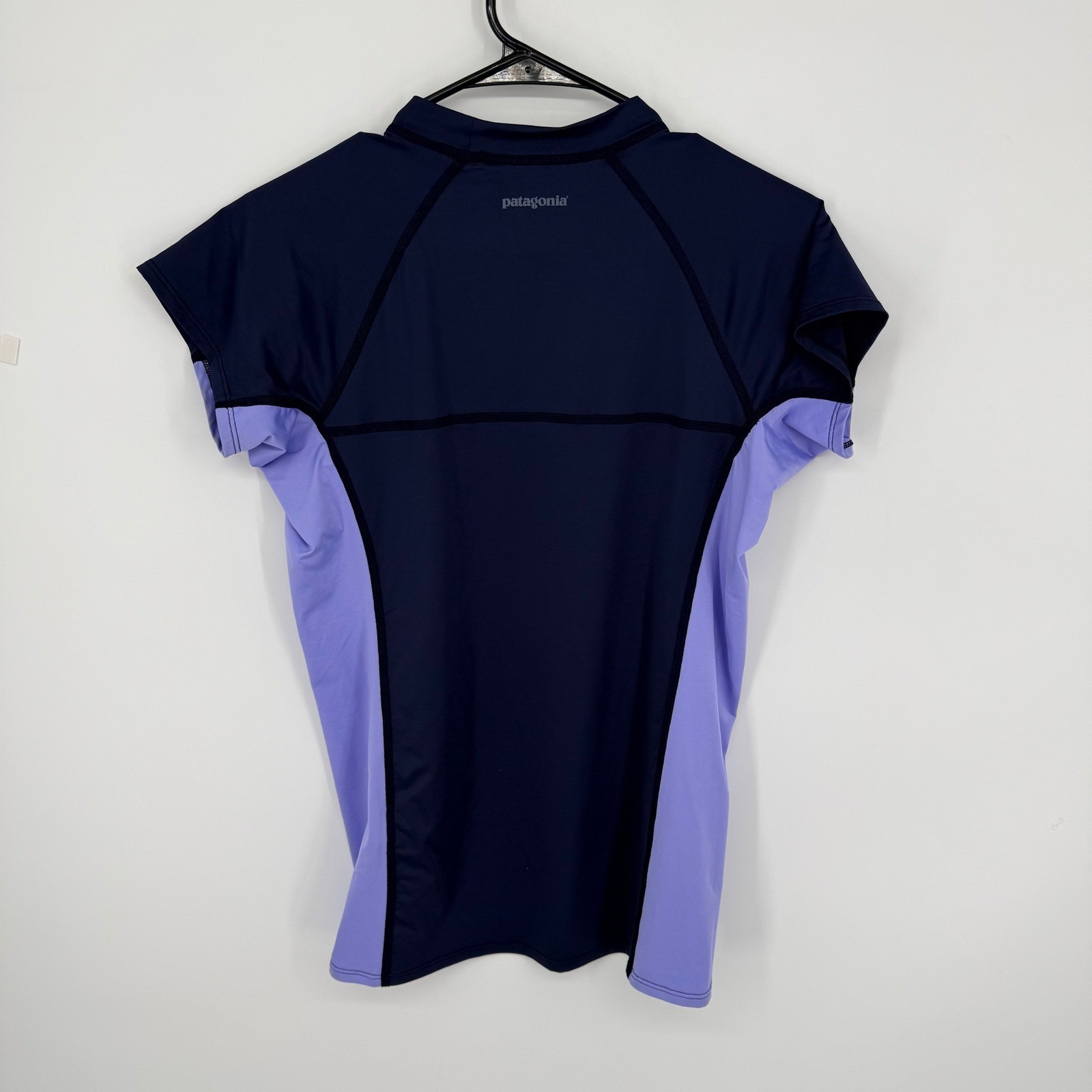 Patagonia Micro Swell Rashguard Short Sleeve Navy Lilac UPF Sun Protection Lg