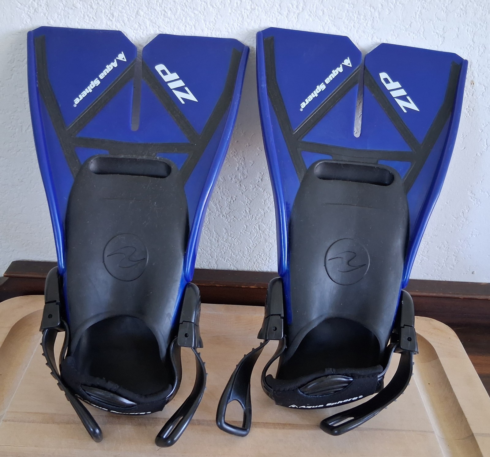 Aqua Sphere Zip swimming Fins blue & black – Small 3-6