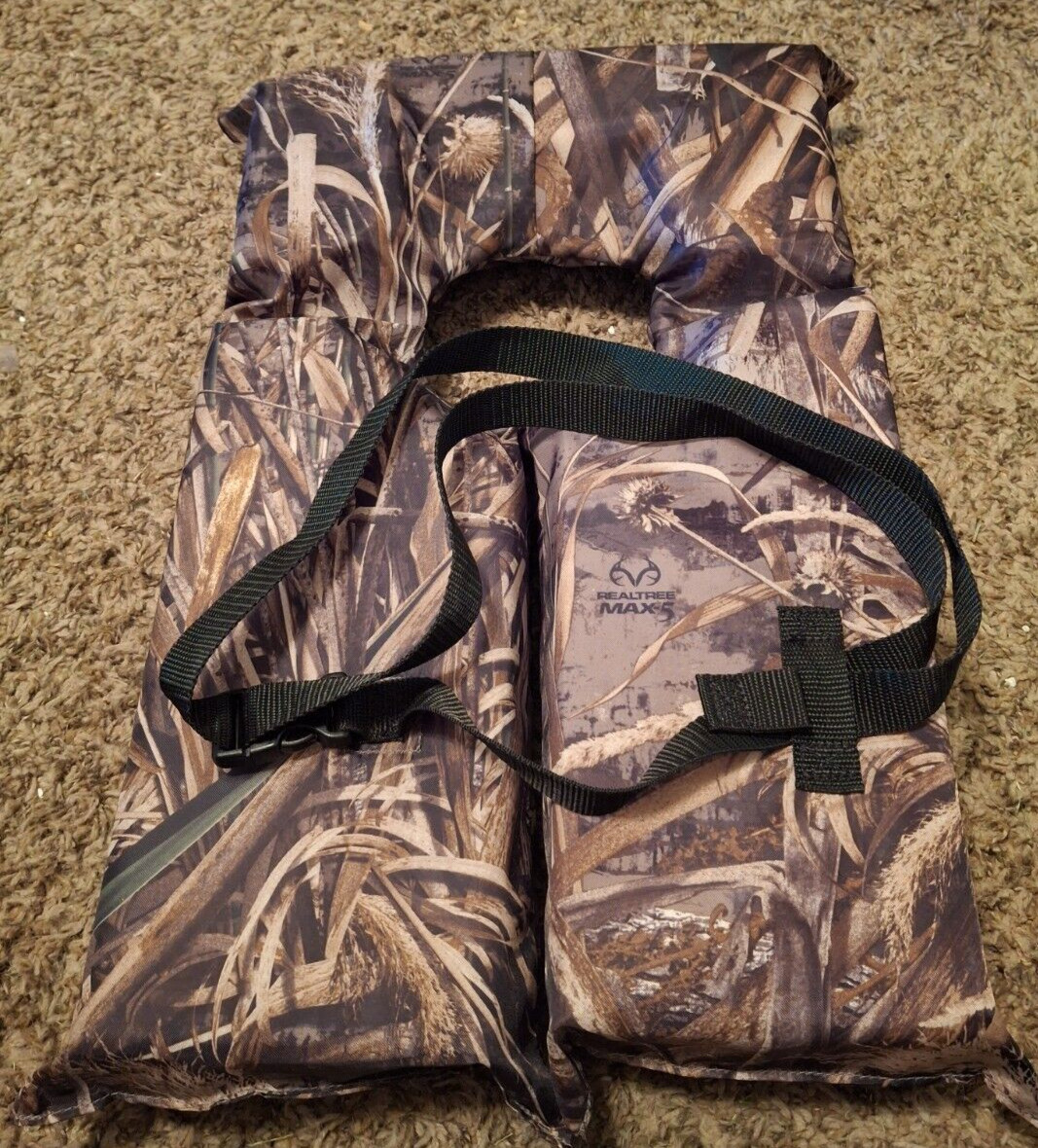 Real Tree Camo MAX5 Near Shore Personal Flotation Device Over 90lbs. Lot of 4.