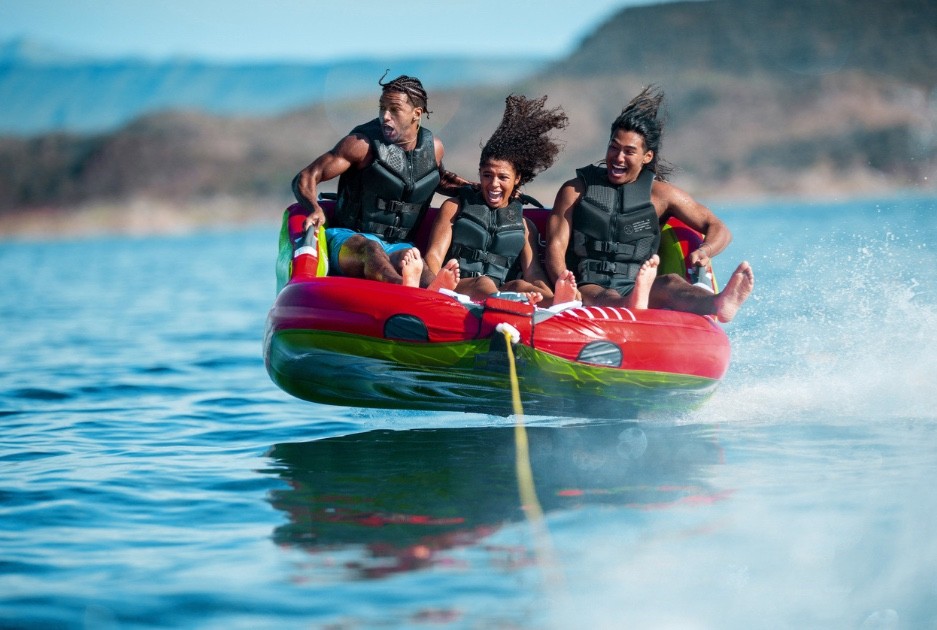 Towable Tube for Boating 1-3 Riders Boating Tubes Towable Water Sport