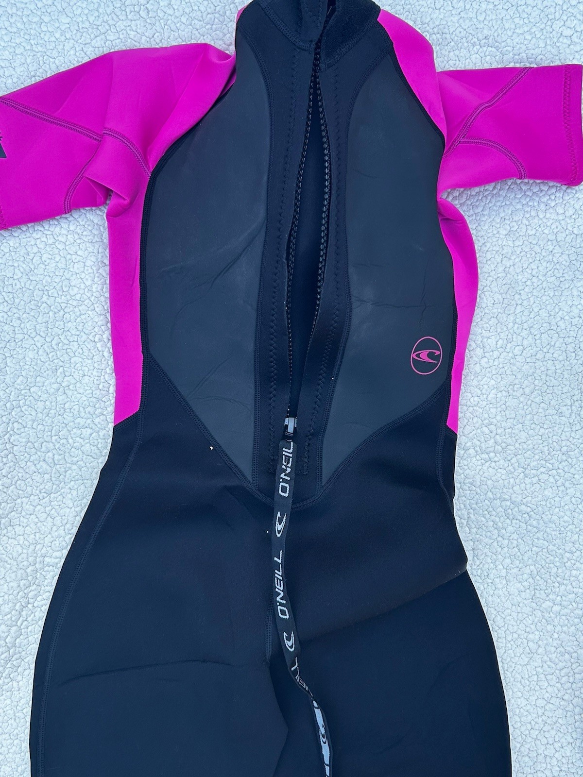 NEW ONeill Womens Reactor 2mm Shorty Wetsuit Size 6 Black Pink Surf Swim Diving