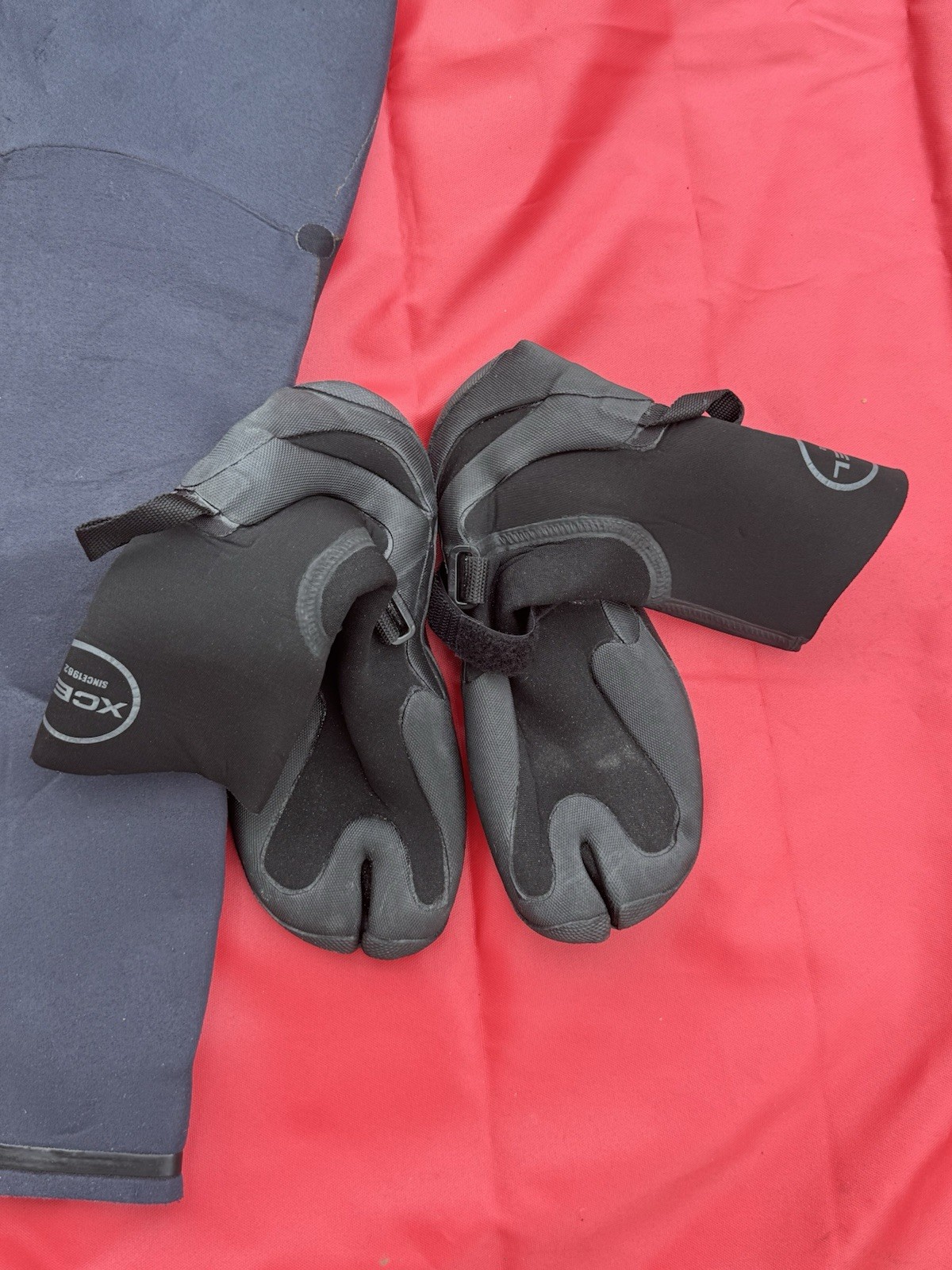 Hyperflex 4/3mm Greenprene Men’s Chest Zip Full Wetsuit.