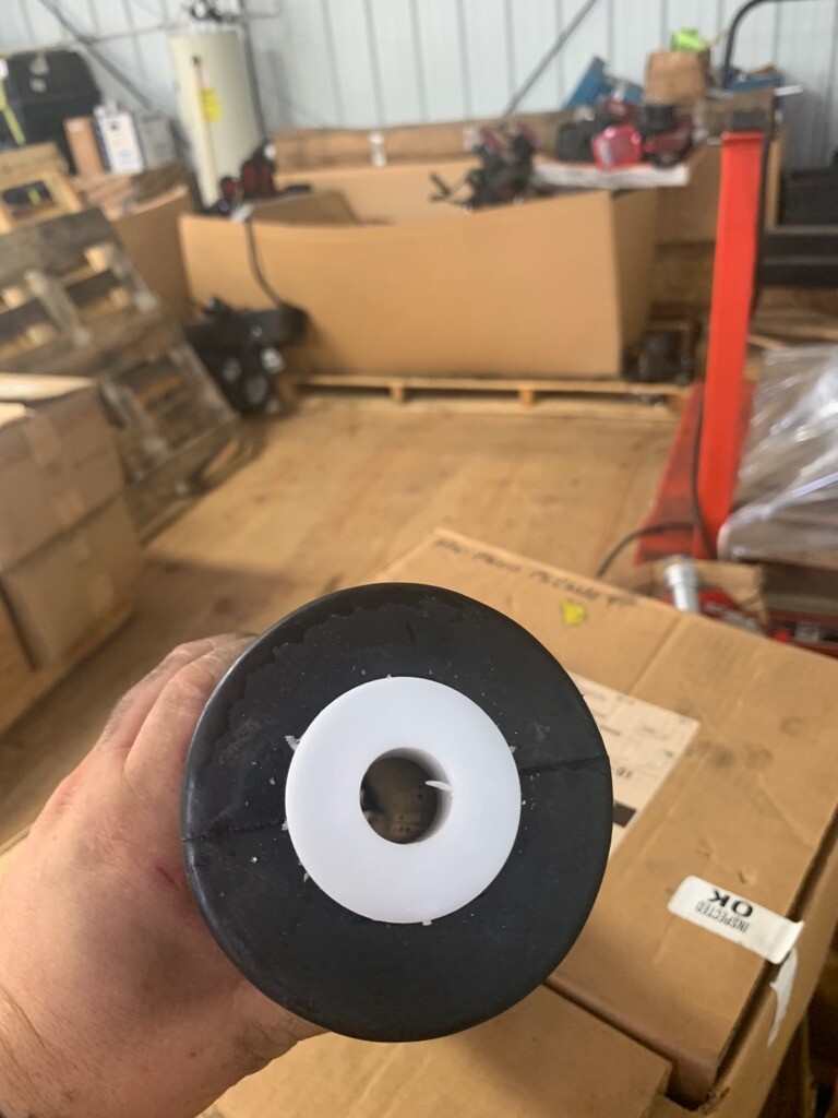 Yates Rubber 12000 Black Thermal Plastic Keel Roller
