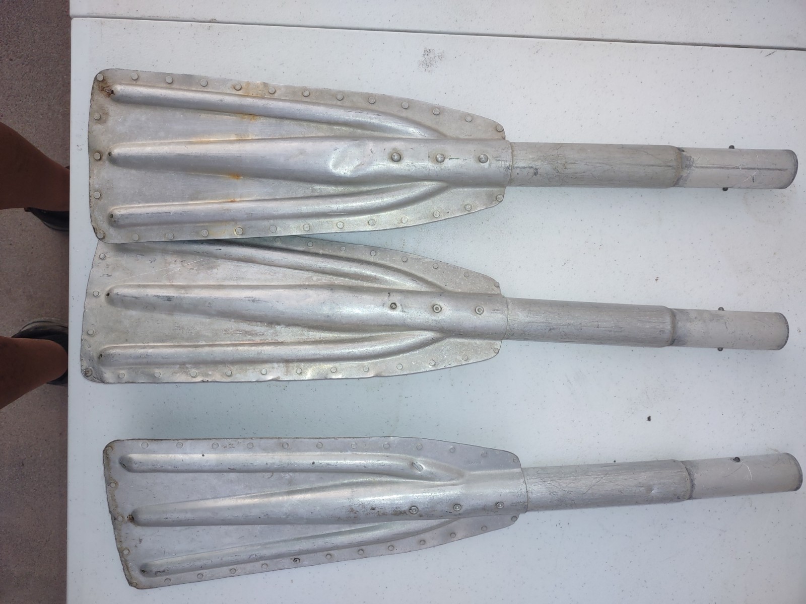 Vintage set of 3 lightweight Floating Aluminum Boat Oars Paddles 45″x 5″