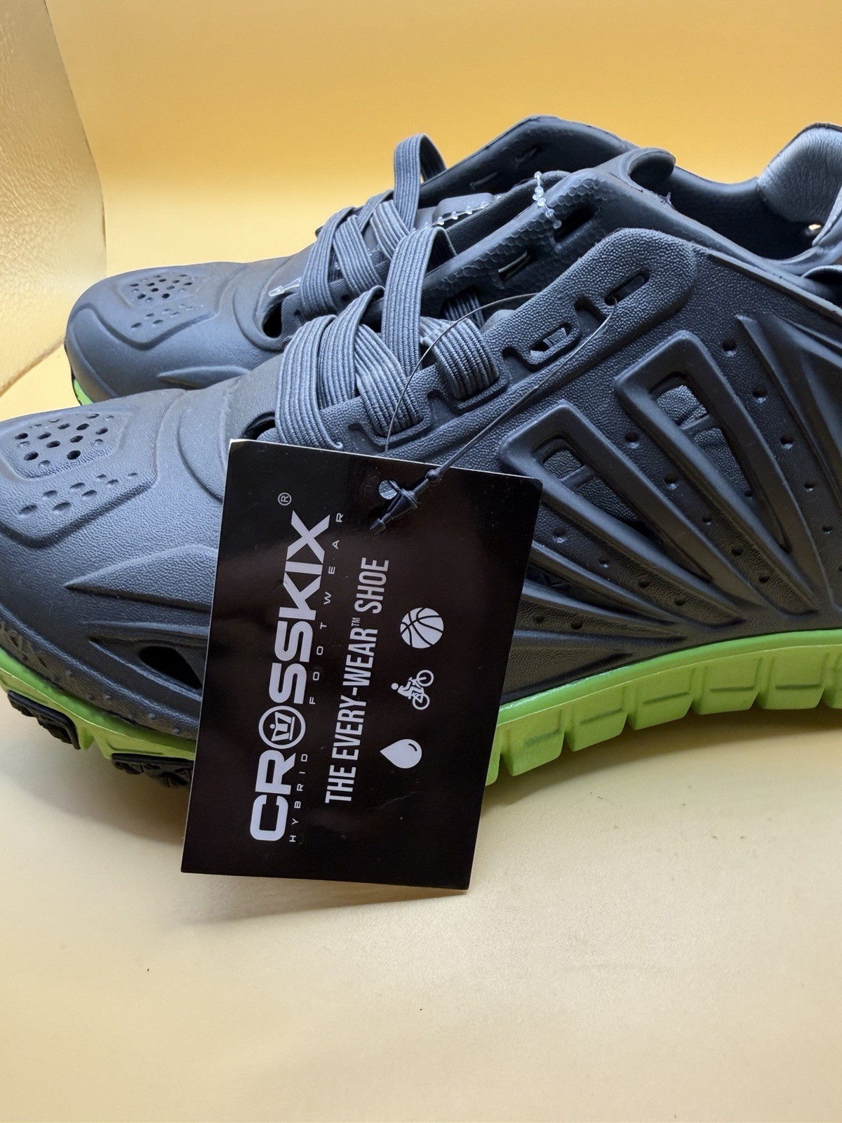 Crosskix APX Black/green Water Shoes Athletic Unisex Shoe Men Sz 4/Wm 5.5 NWT