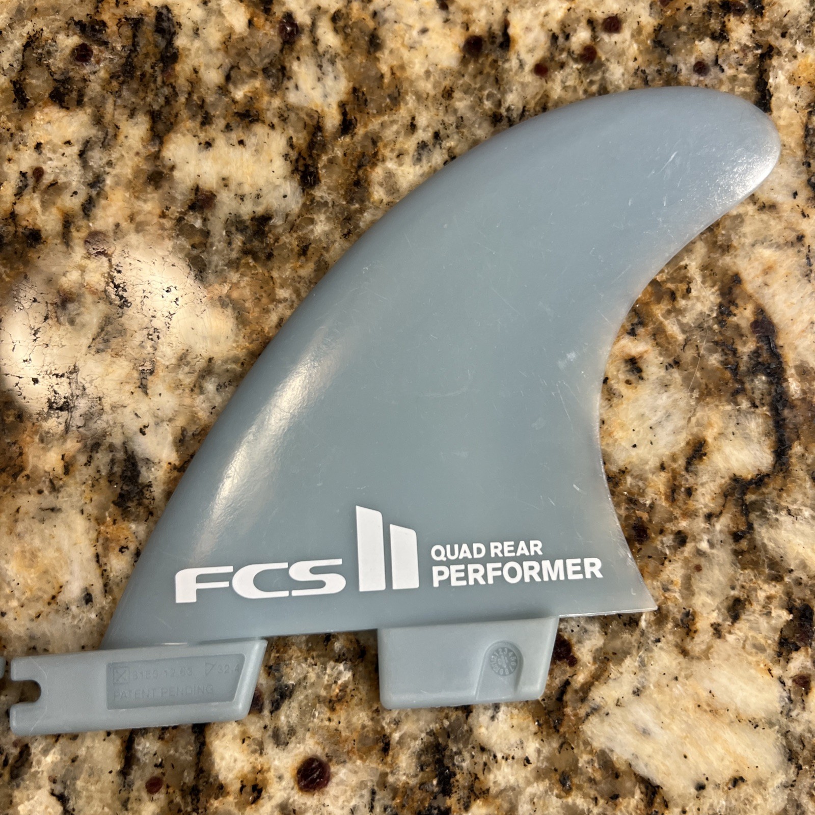FCS II Performer Glass Flex Quad Rear Fin Set – Medium/ 145-175 Pounds