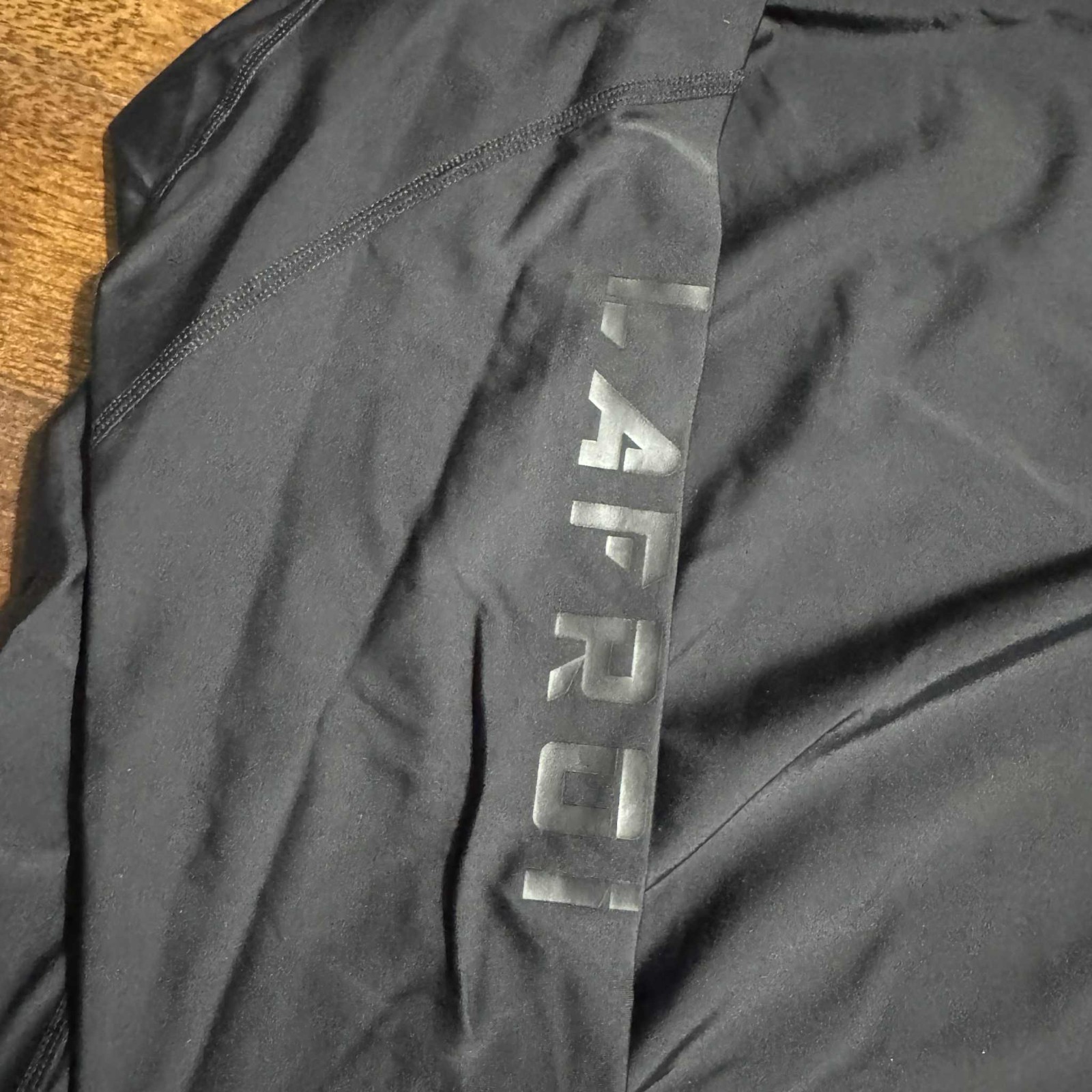 LAFROI Men’s XXXL Long Sleeve Rash Guard Swim Surf Shirt Stretch Black logo