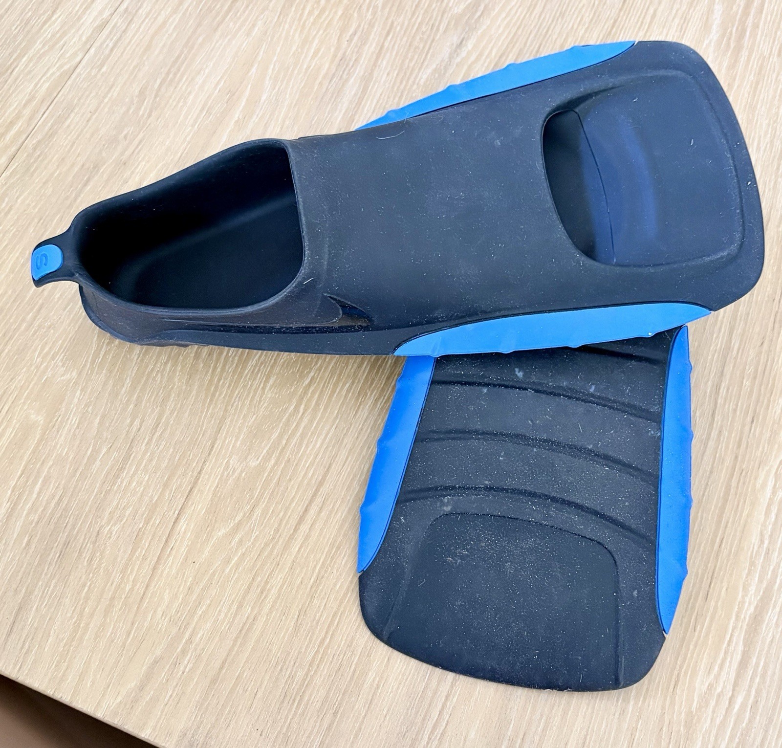 Nike Swim Kit – Bag, Goggles, Boards, Pouches, Towel, Shoes (9M), Fins