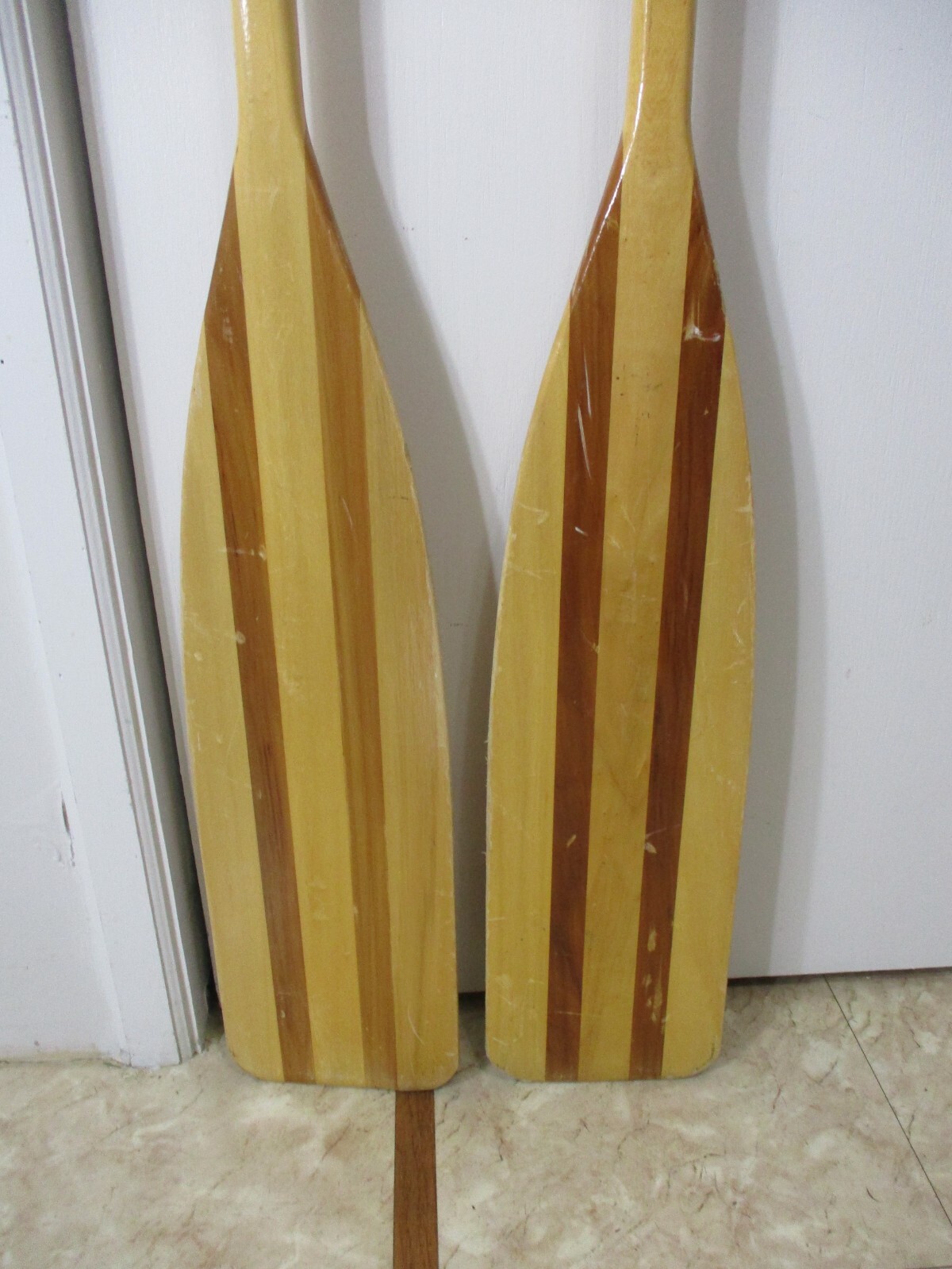2 Wooden FEATHER BRAND Boat Oars/ Paddles 60″ GREAT SHAPE