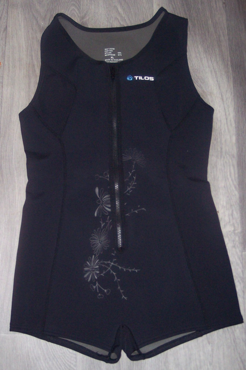 Tilos Womens 1mm MetaLite Swimsuit XL Black GUC Thick Material Wet Suit B2