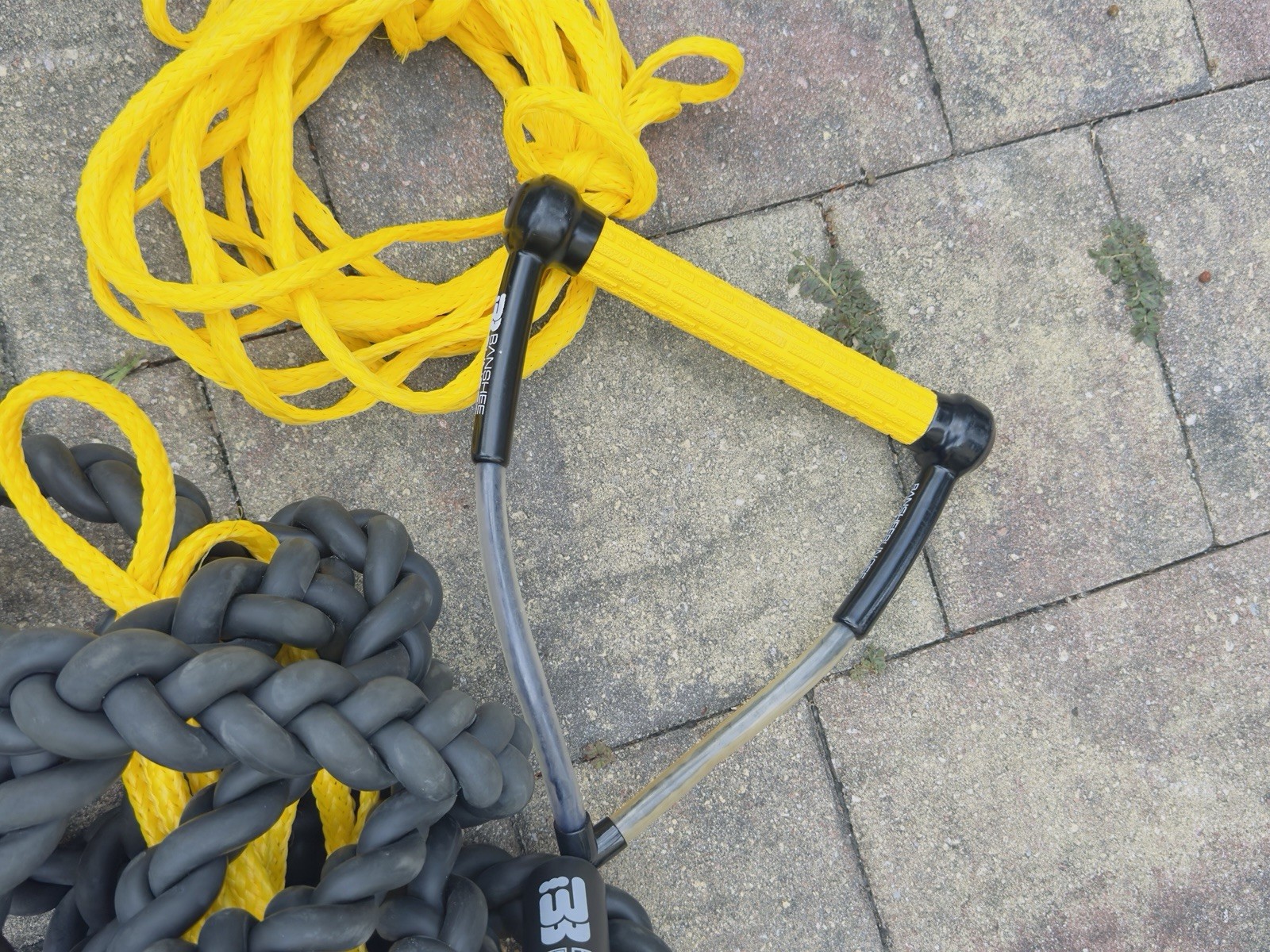 Original Banshee 20FT Bungee Tow System w/ 30FT Tow Rope – Excellent Condition