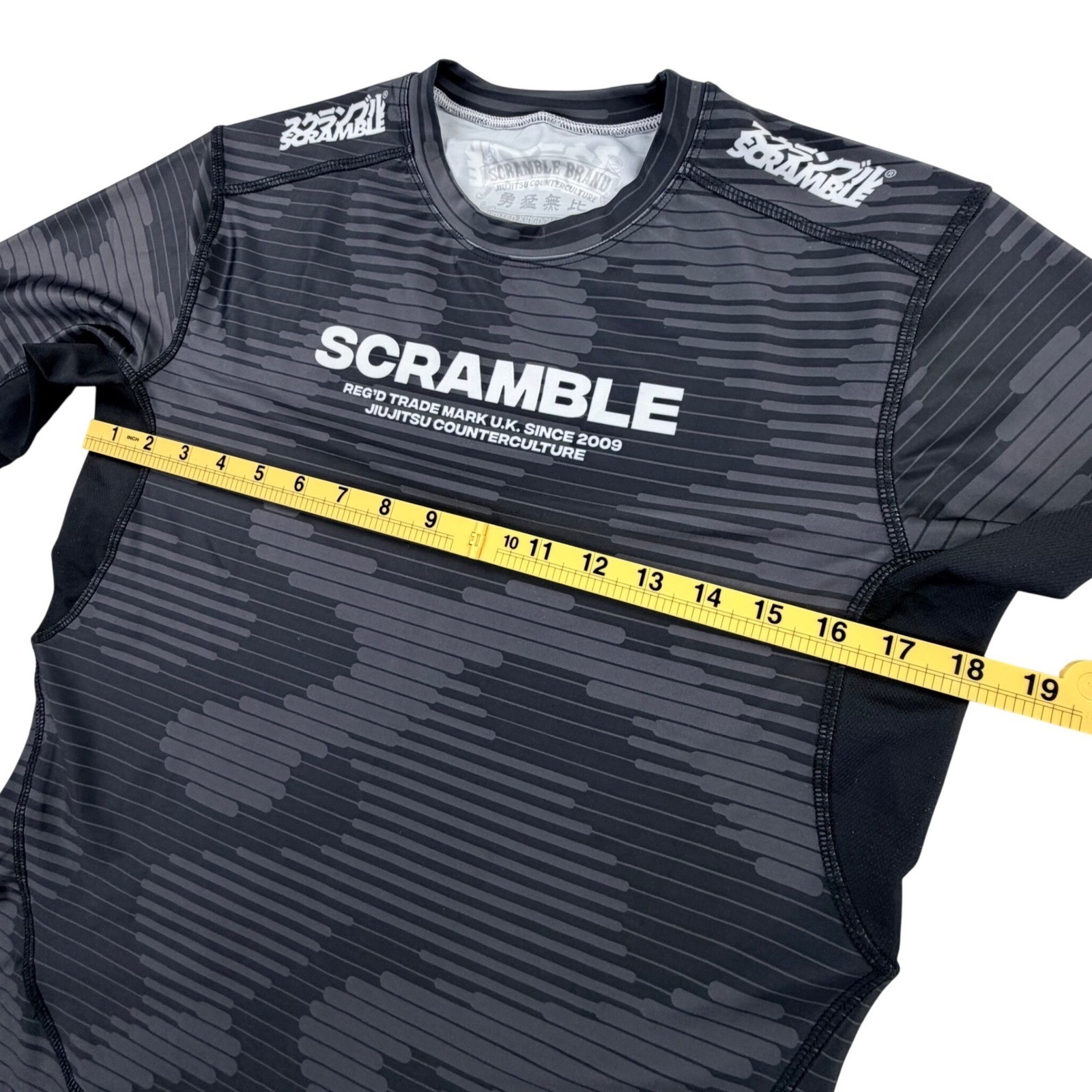 Scramble Jiu Jitsu Camo Shirt Men Medium Black Grey Rashguard Short Sleeve MMA