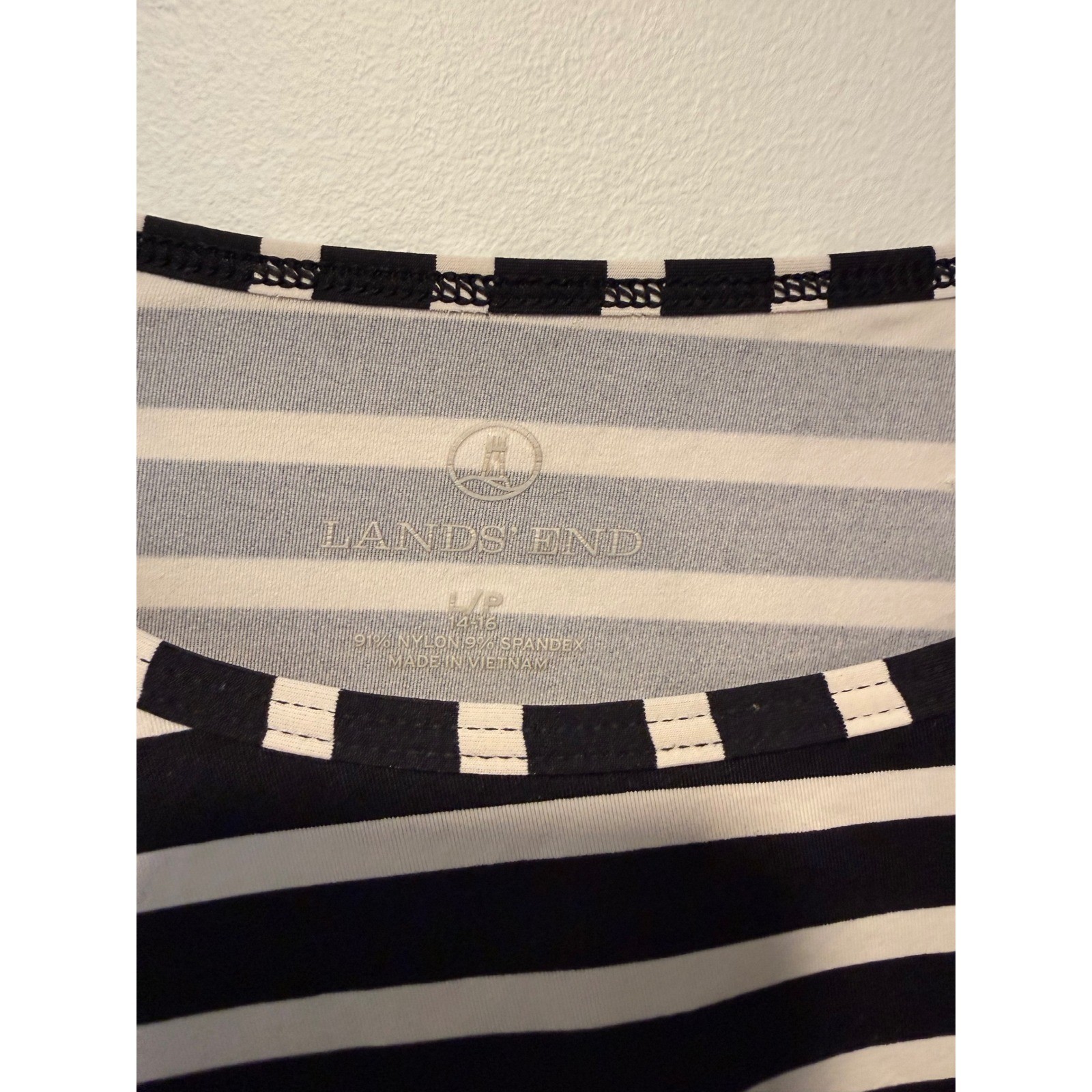 Lands End Womens RashGuard Swim Top Black White Striped Long Sleeve Large Petite