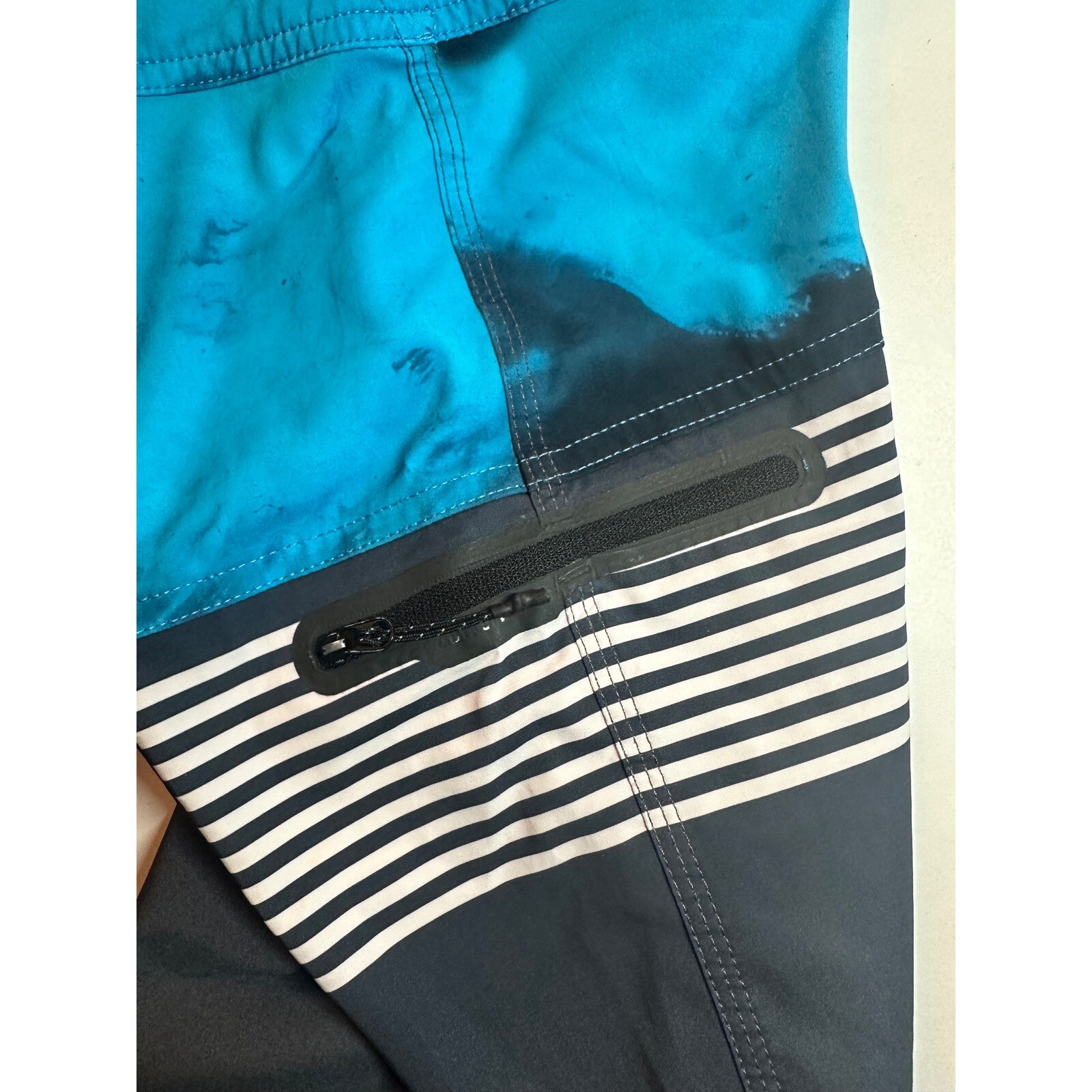 Quiksilver Highline Board Shorts Swim Trunks Water Repellent Striped Size 29