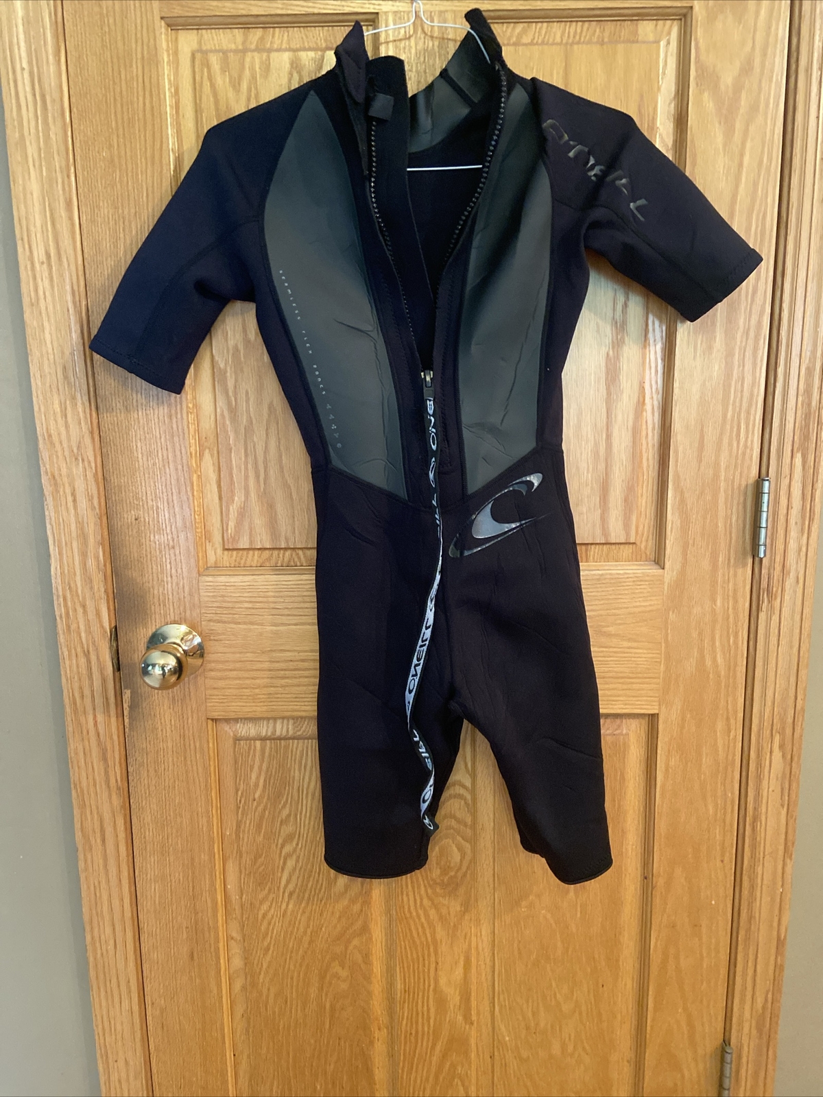 Women’s O’NEILL Shorty Wetsuit Size XS X-Small Zipper Clean Diving Style 1240