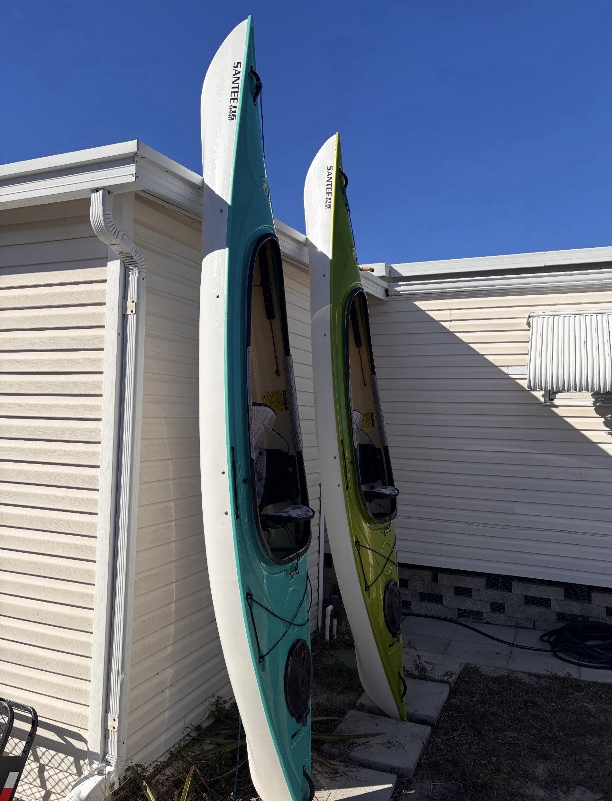 Santee 116 Sport Kayak 11’6″ Length 28″ Width 300lbs Capacity