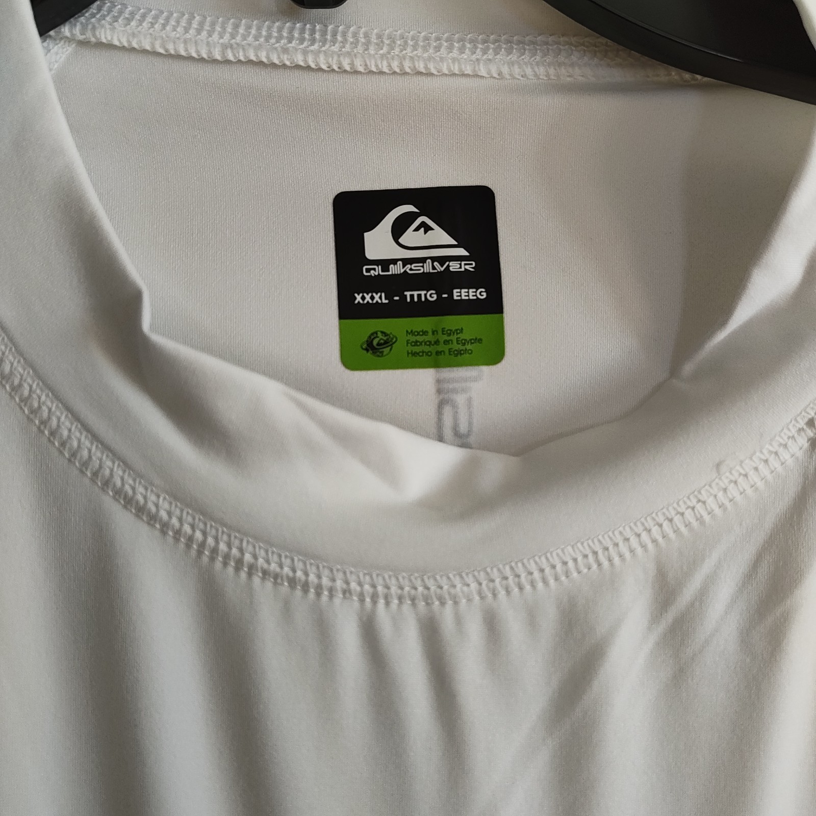 Quiksilver Men’s White Rash Guard With Logo Size 3XL Short Sleeve