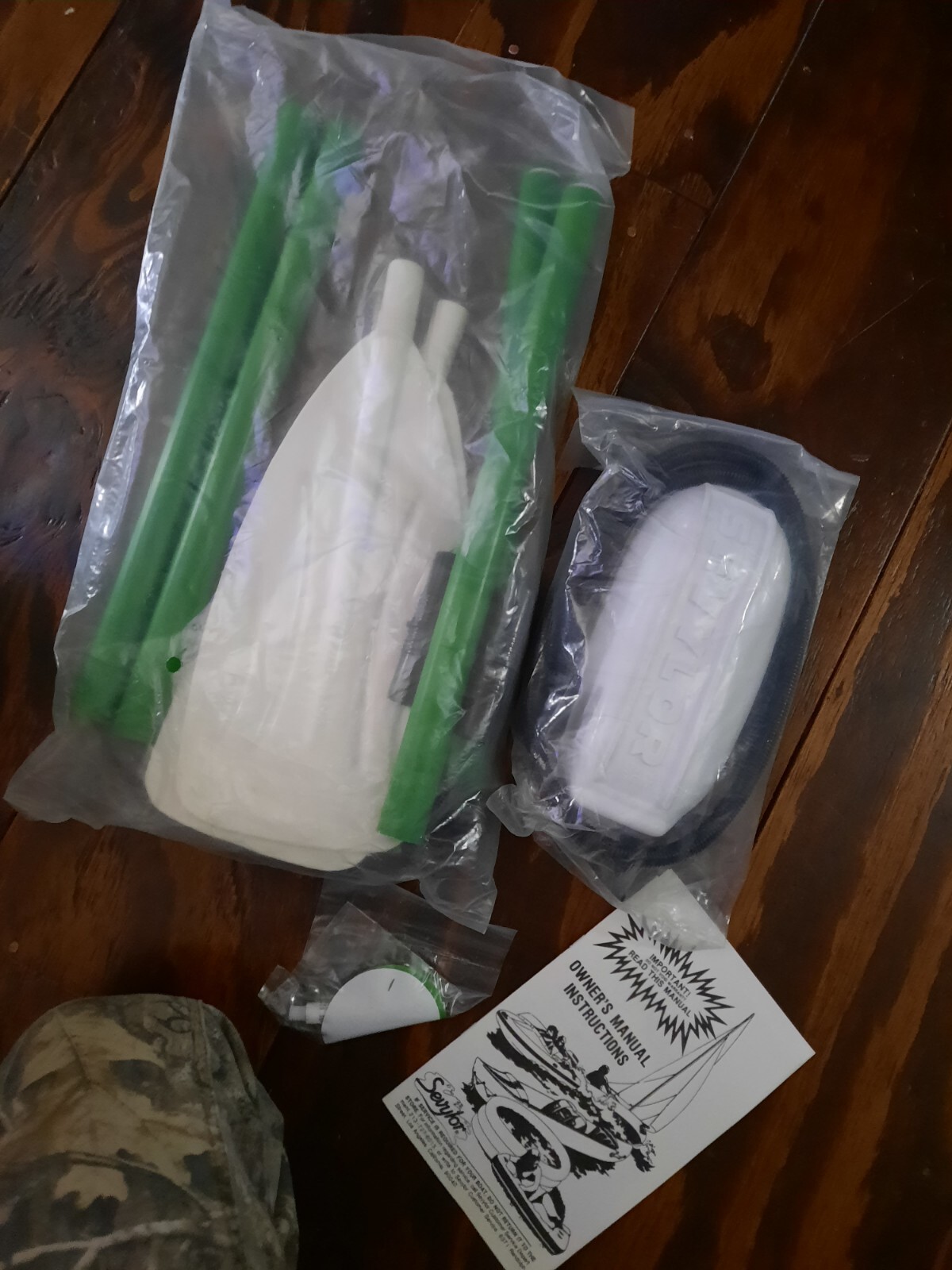 New Nos Rare vintage Sun Drop Inflatable boat raft kit Pump & Oars Sevylor promo