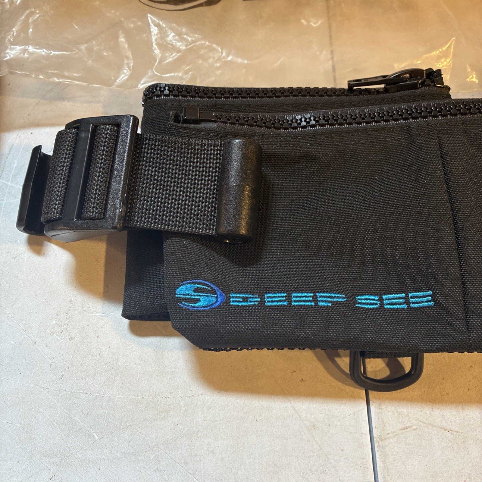 DEEP SEE Scuba Diving Black Weighted Shot Belt XL D1401-6 (No Weights Included)