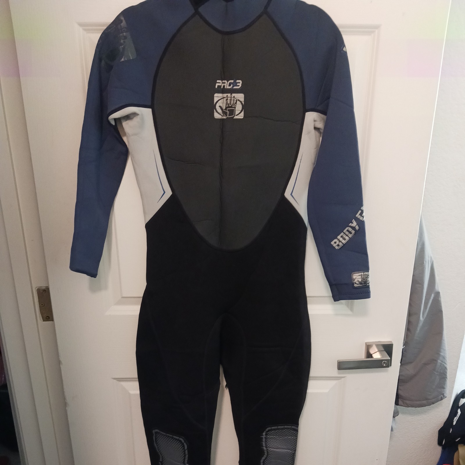 Body Glove, Full Body Neoprene Pro 3 Wet Suit Size M/L Black,Gray,Blue