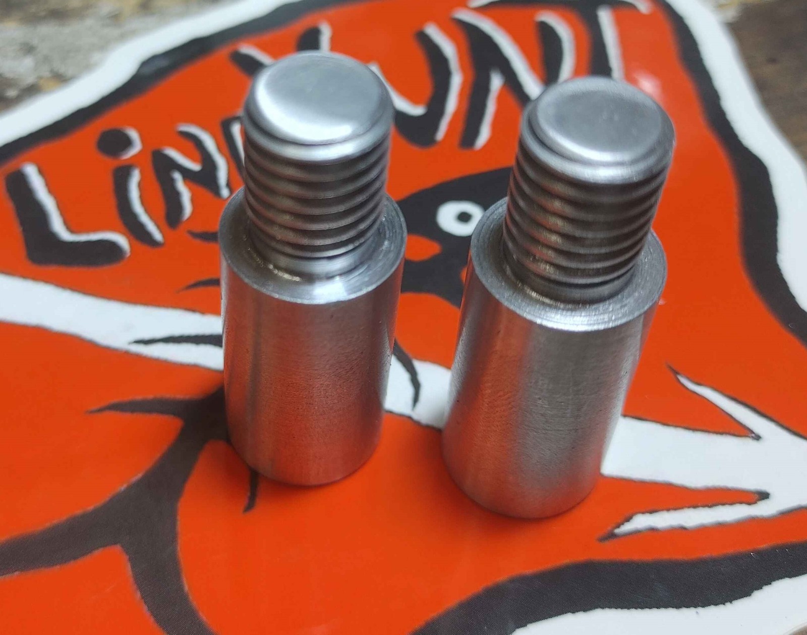 5/8″ Adapter 1/2″-13 Male x 1/2″-13 Female Aluminum B2325-60