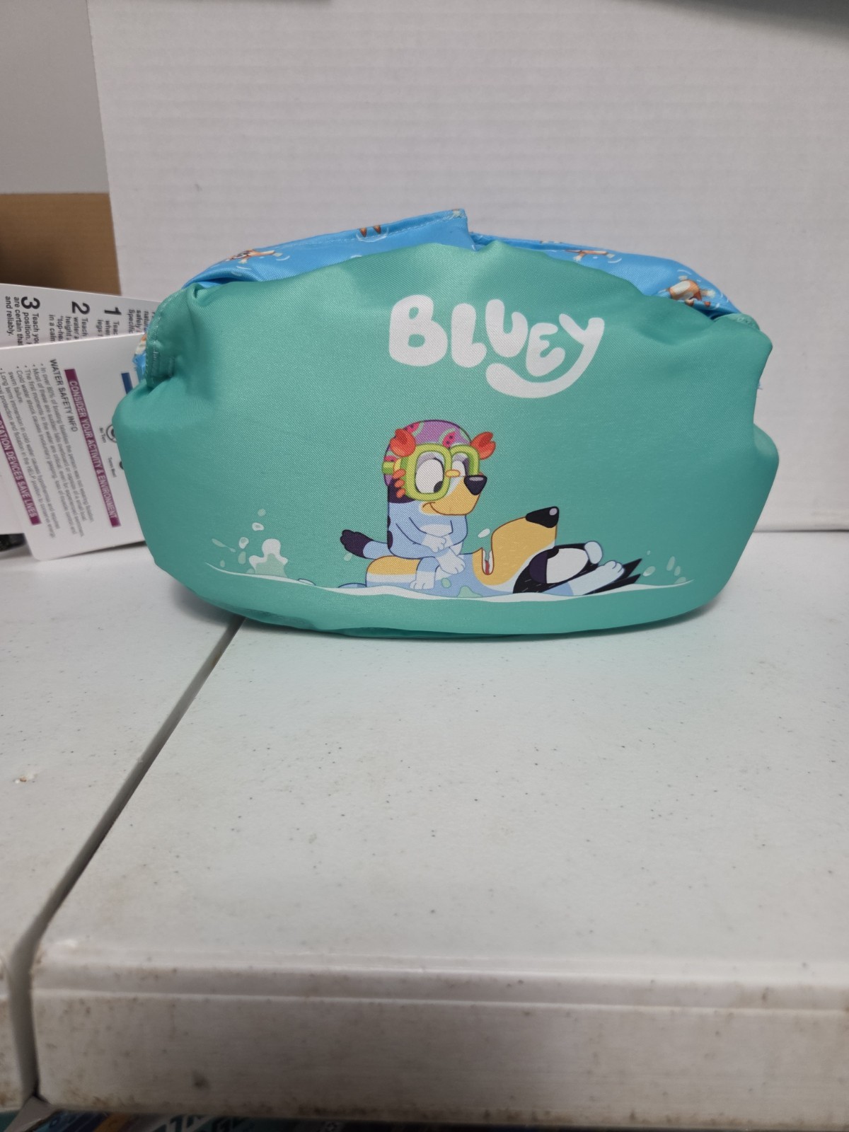 Bluey Puddle Jumper 3+years 33-55 Lbs